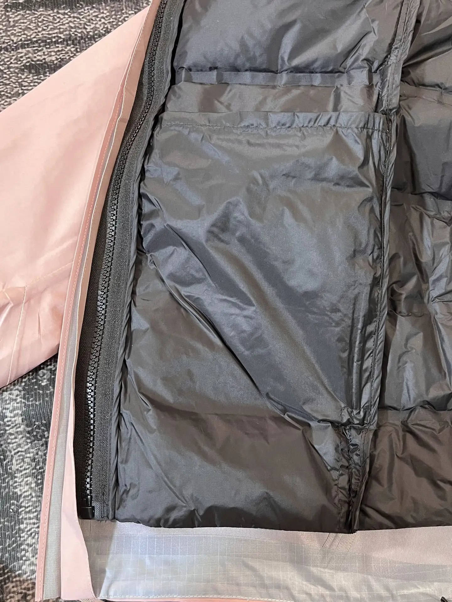 Beta LT 3-in-1 GORE-TEX Jacket with Removable Down Liner D44019323 — view 7