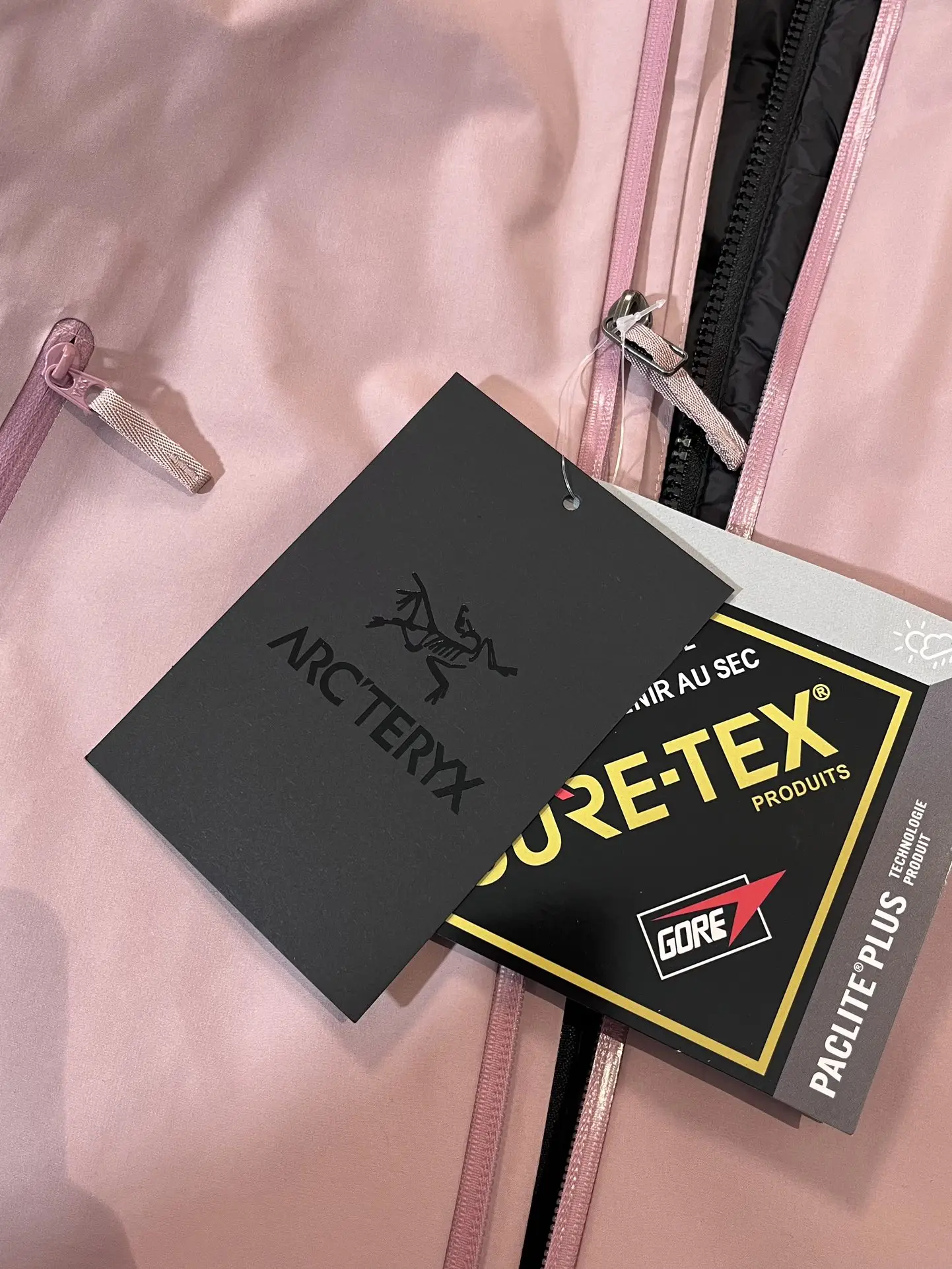 Beta LT 3-in-1 GORE-TEX Jacket with Removable Down Liner D44019323 — view 8
