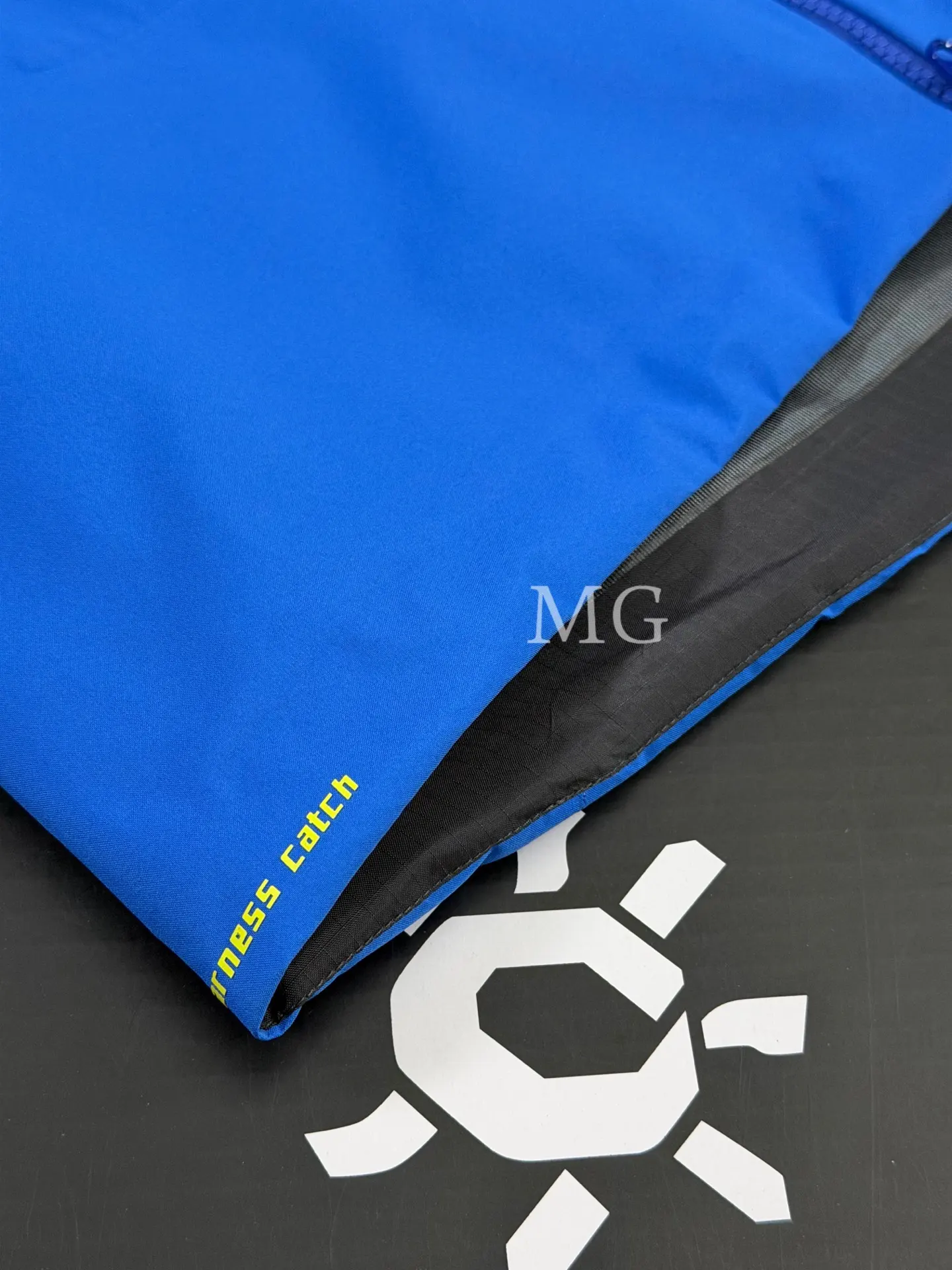 MONT-X Waterproof GORE-TEX Hardshell Jacket D44019467 — view 5