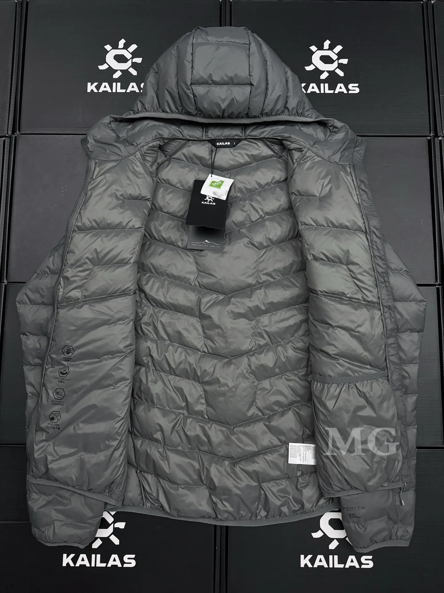 GT Zero 900FP Lightweight Hooded Down Jacket D44019394 — view 7