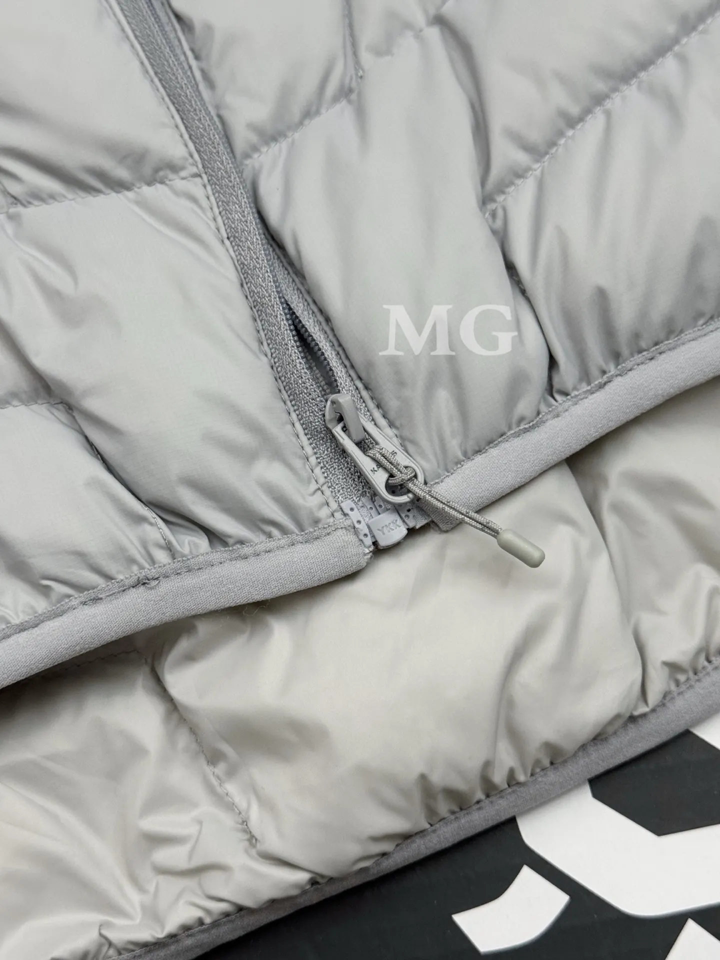 GT Zero Lightweight Hooded Down Jacket D44019392 — view 7