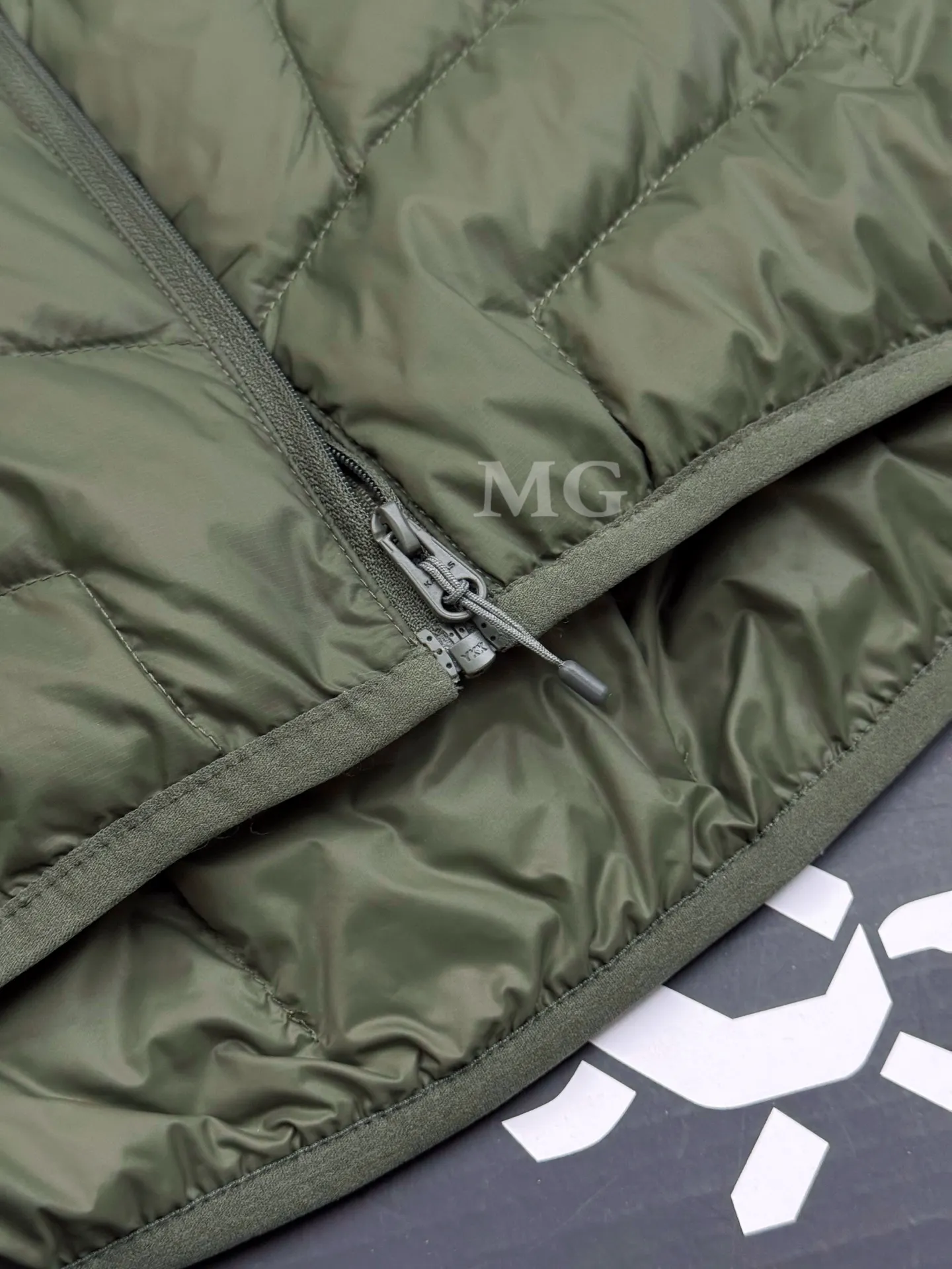 GT Zero Lightweight Hooded Down Jacket D44019393 — view 7
