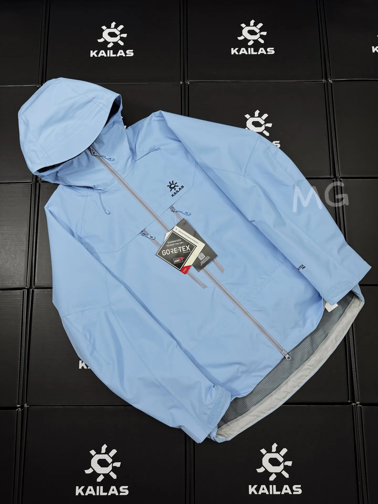 KAILAS Mont-X Pro Waterproof Hardshell Jacket D46019335 — view 2