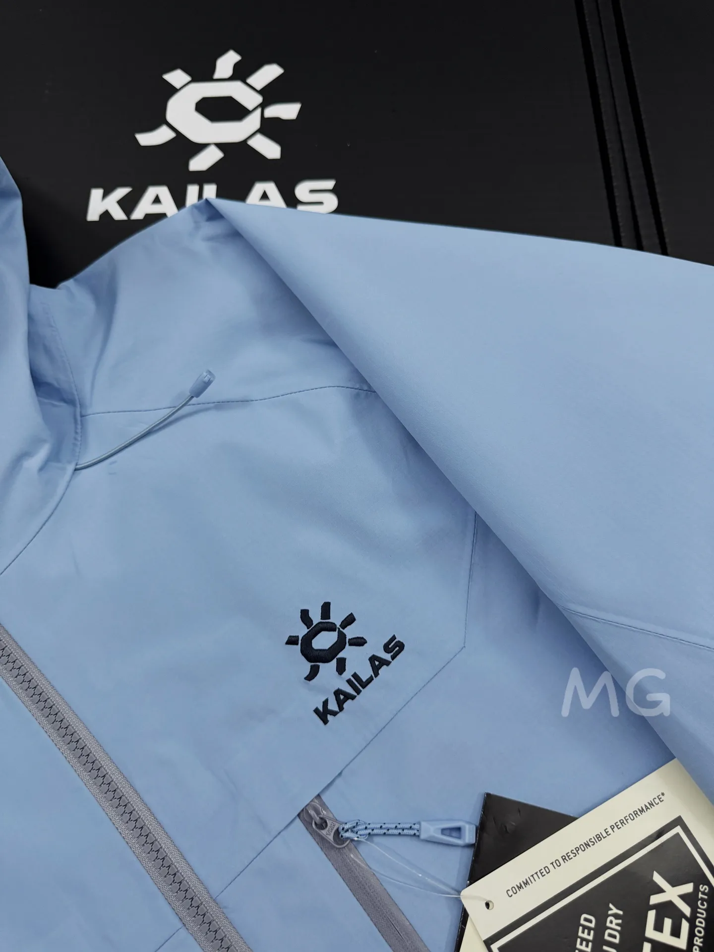 KAILAS Mont-X Pro Waterproof Hardshell Jacket D46019335 — view 5