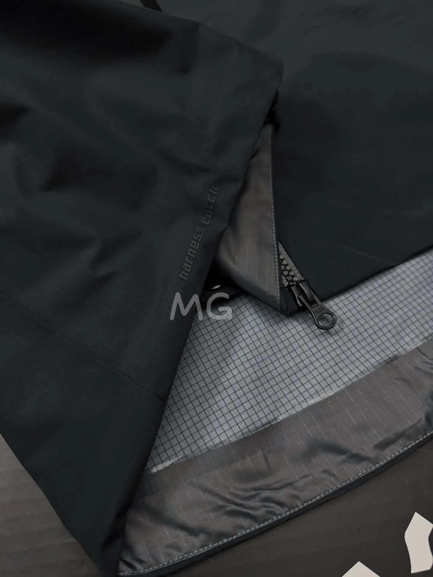Mont-X Pro Waterproof Hardshell Jacket D46019332 — view 7