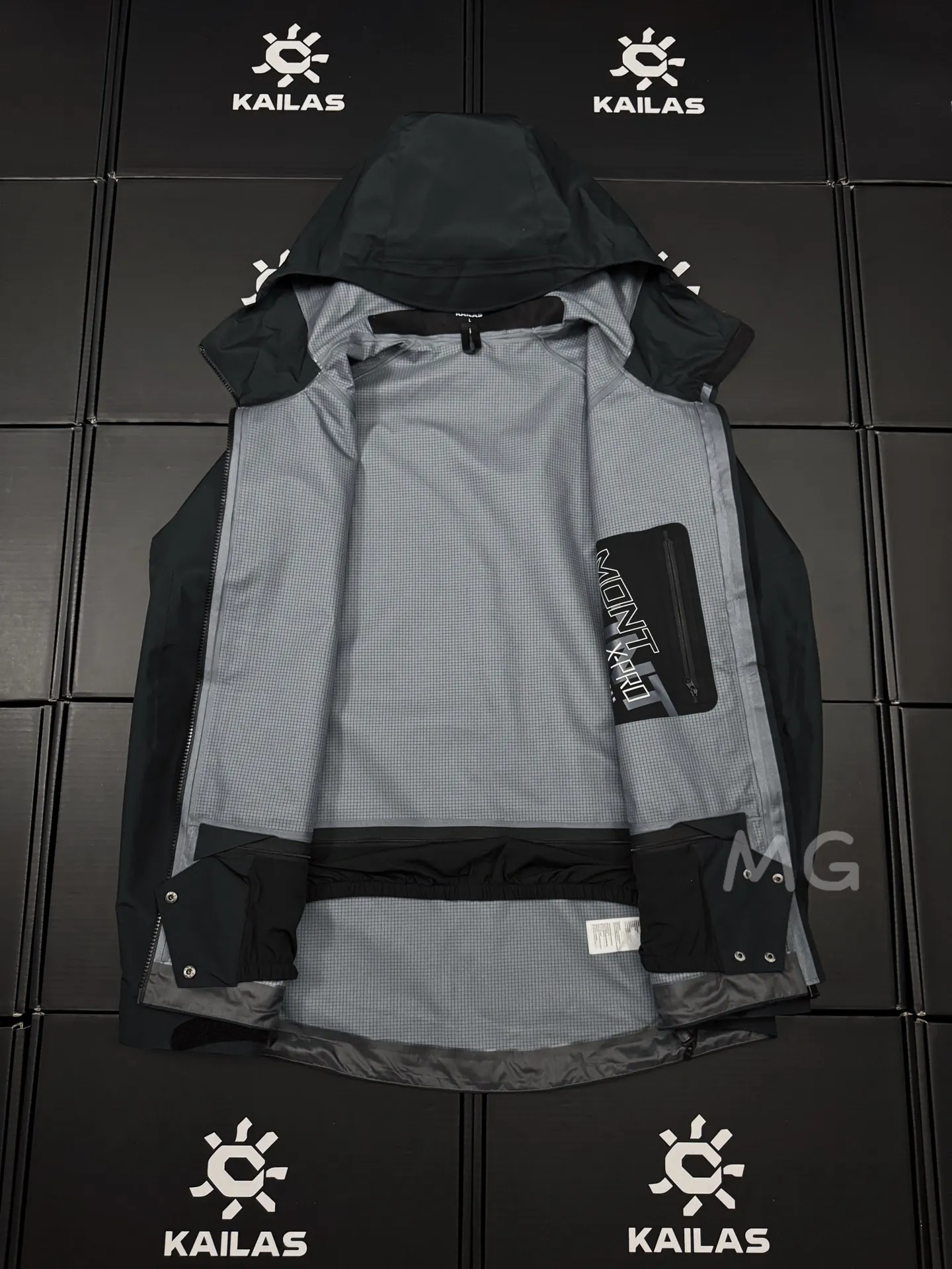 Mont-X Pro Waterproof Hardshell Jacket D46019332 — view 8