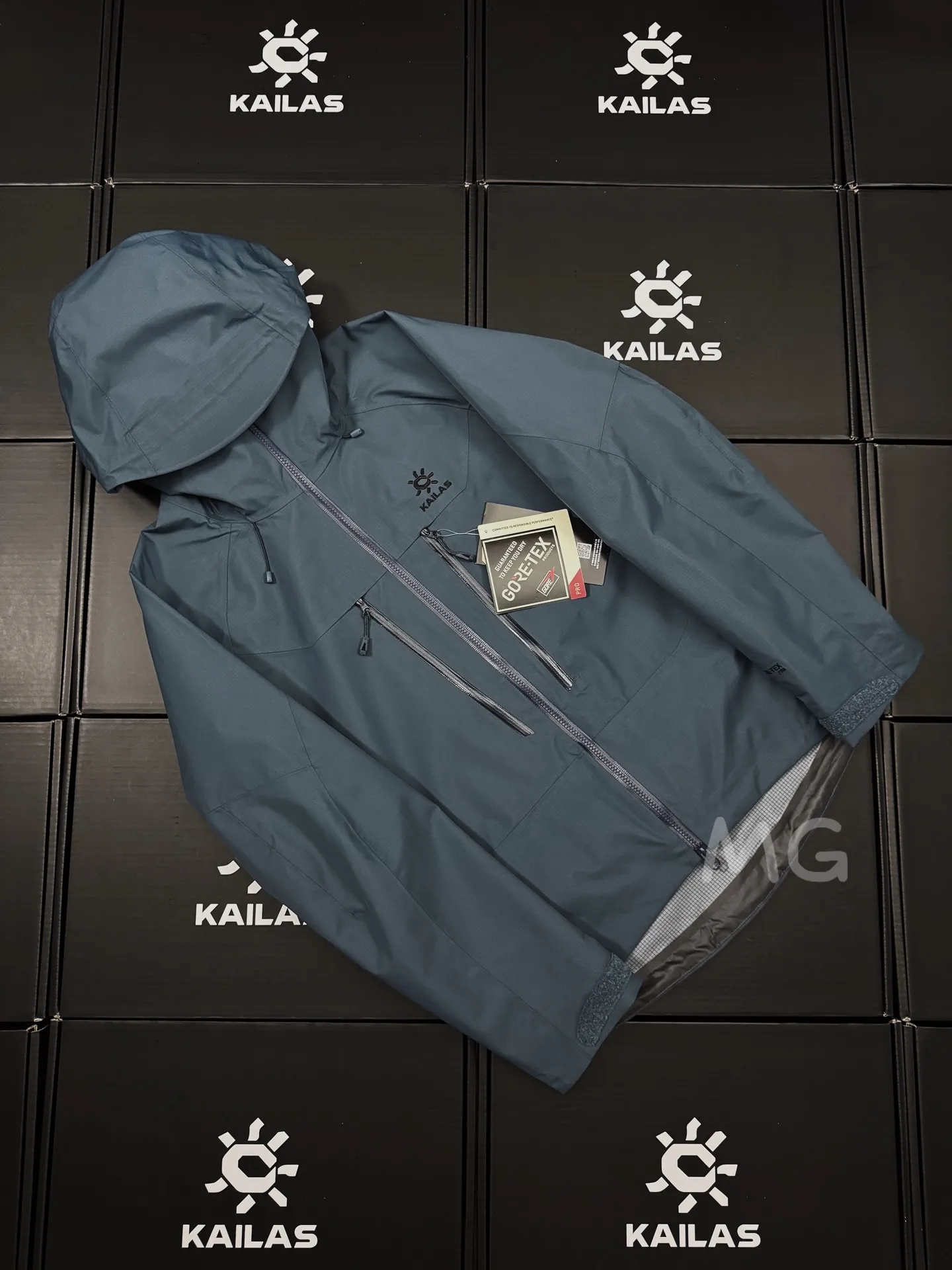 KAILAS MONT-X Pro Waterproof Hardshell Jacket D46019336 — view 2