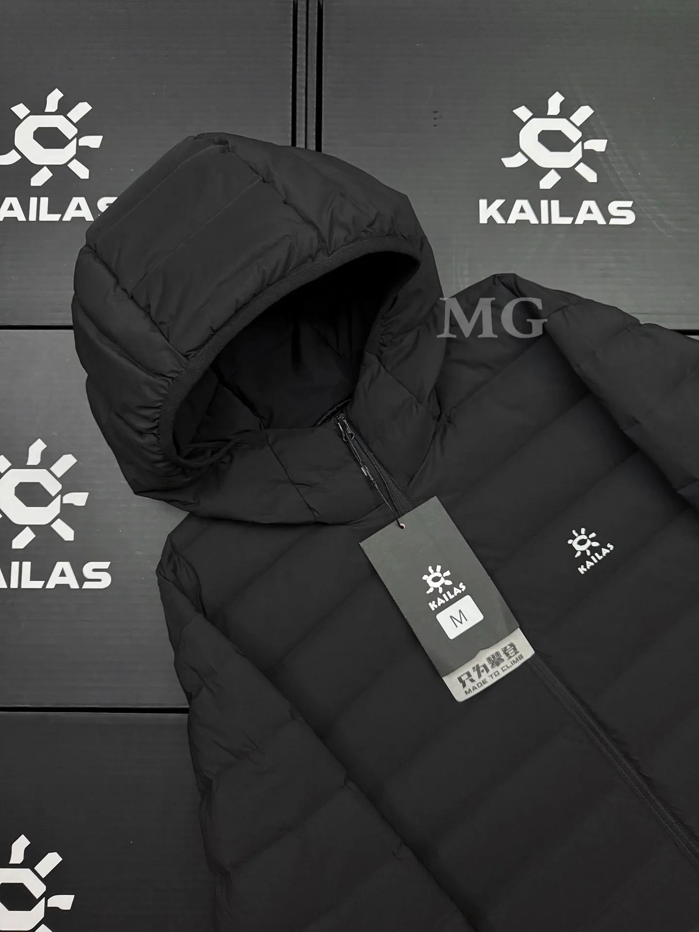 3000GT Lightweight Hooded Down Jacket D46019395 — view 4