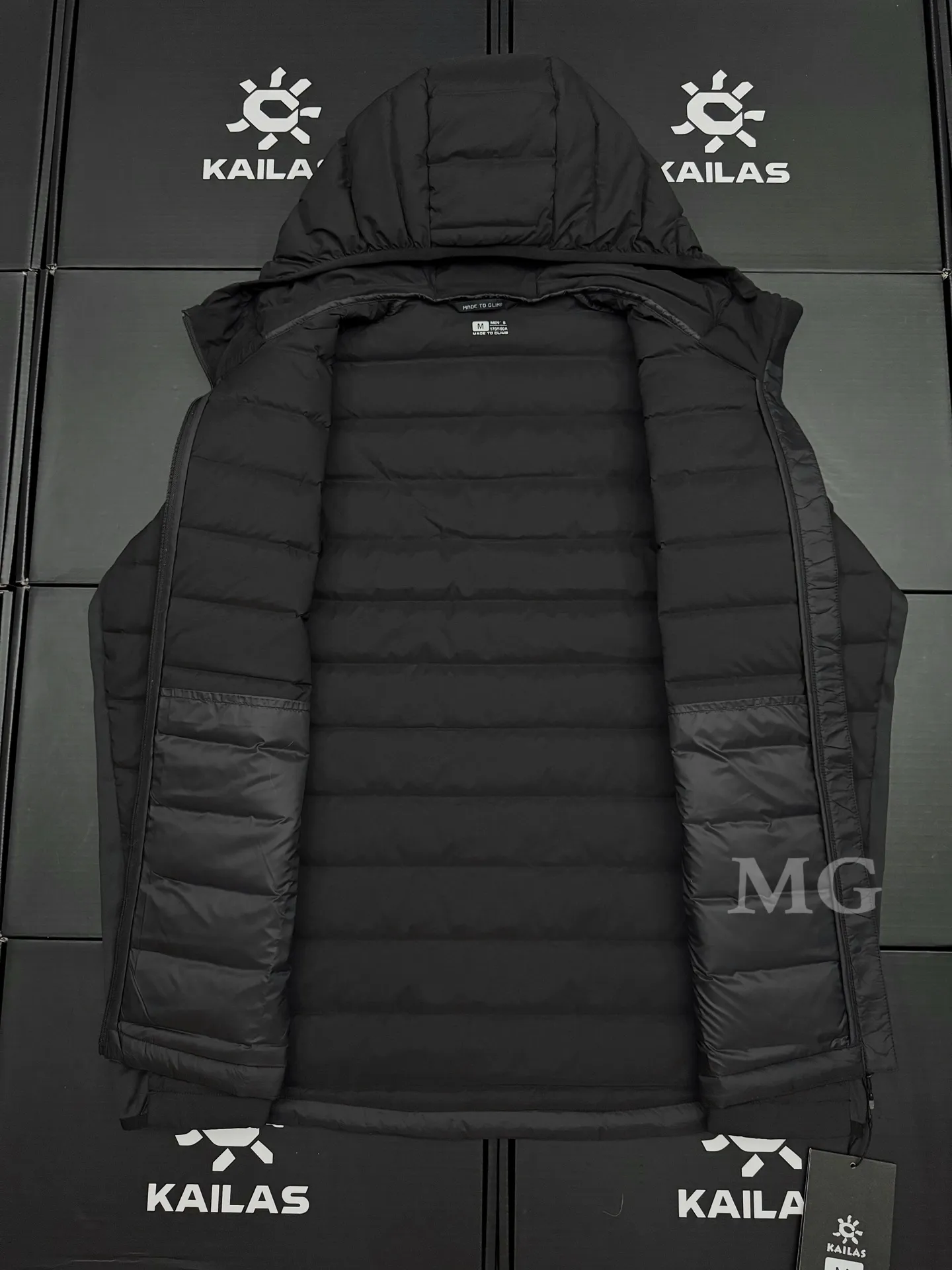 3000GT Lightweight Hooded Down Jacket D46019395 — view 7