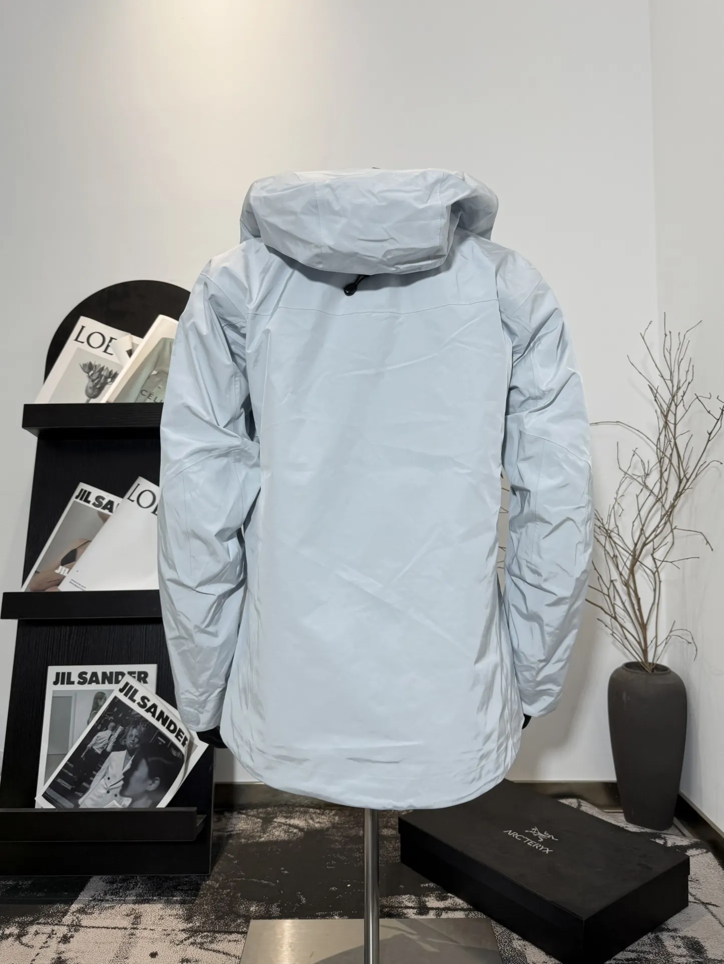 Alpha SV 3-in-1 GORE-TEX Hardshell Jacket D48019400 — view 2