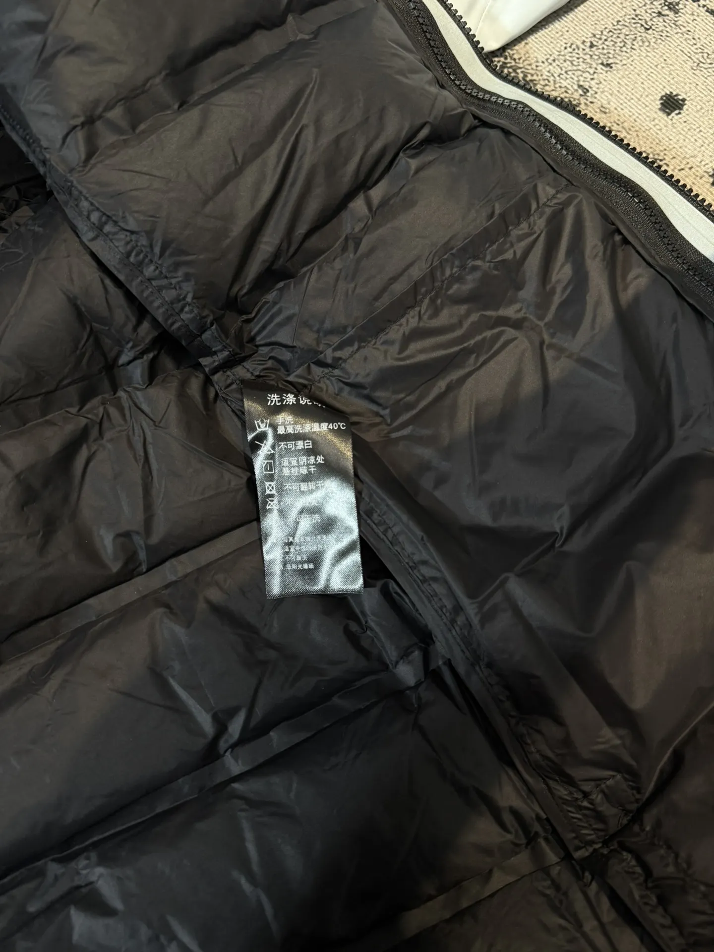 Alpha SV 3-in-1 GORE-TEX Hardshell Jacket D48019400 — view 13
