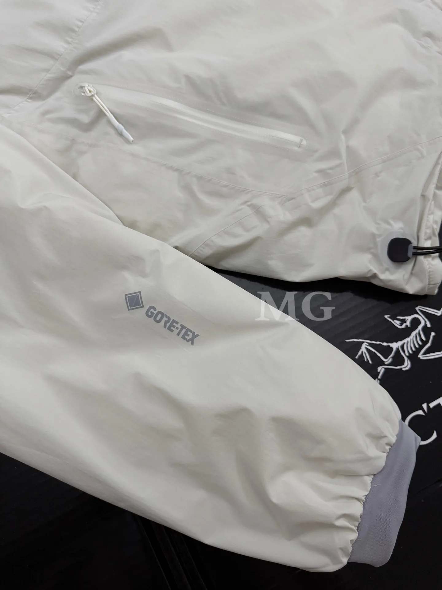 System_A Kobah Parka GORE-TEX Down Jacket D50019360 — view 3