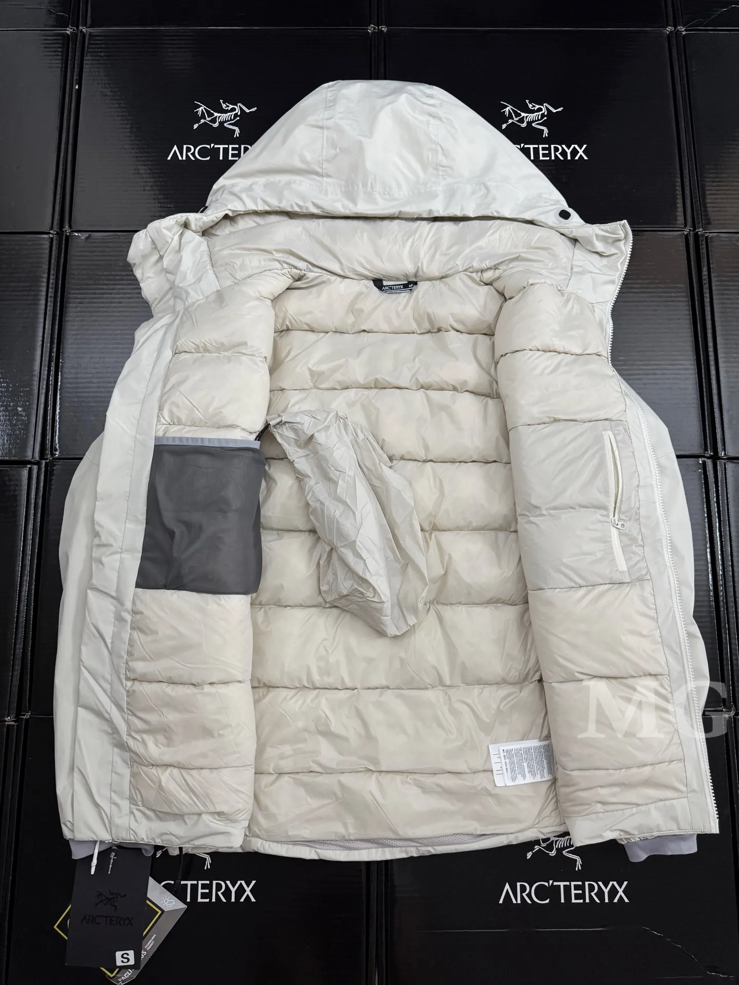 System_A Kobah Parka GORE-TEX Down Jacket D50019360 — view 7