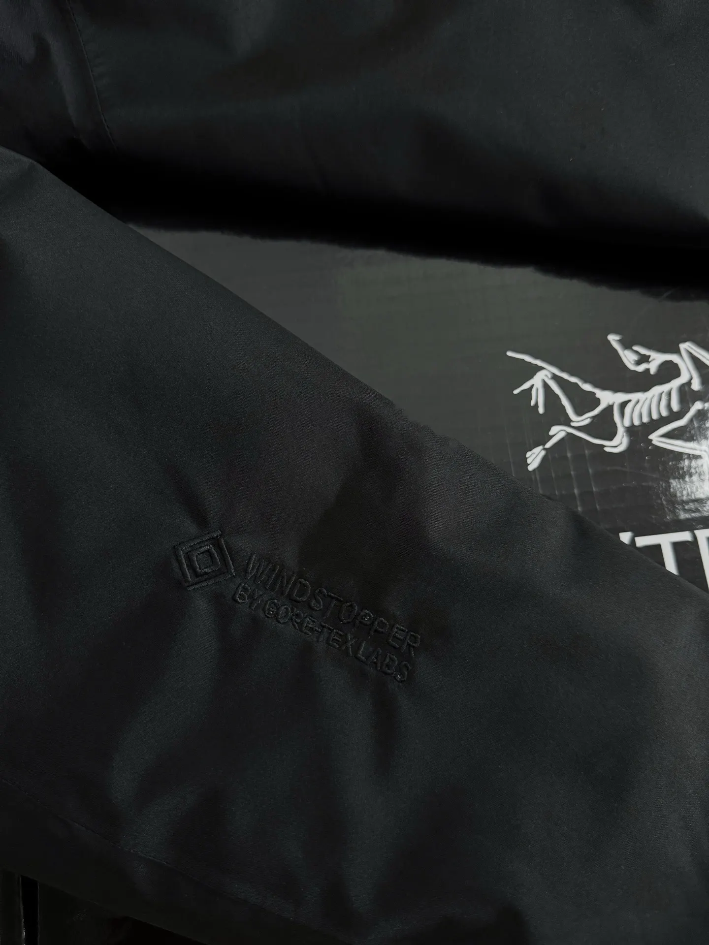 Solano GORE-TEX Down-Filled Hooded Jacket D52019590 — view 6