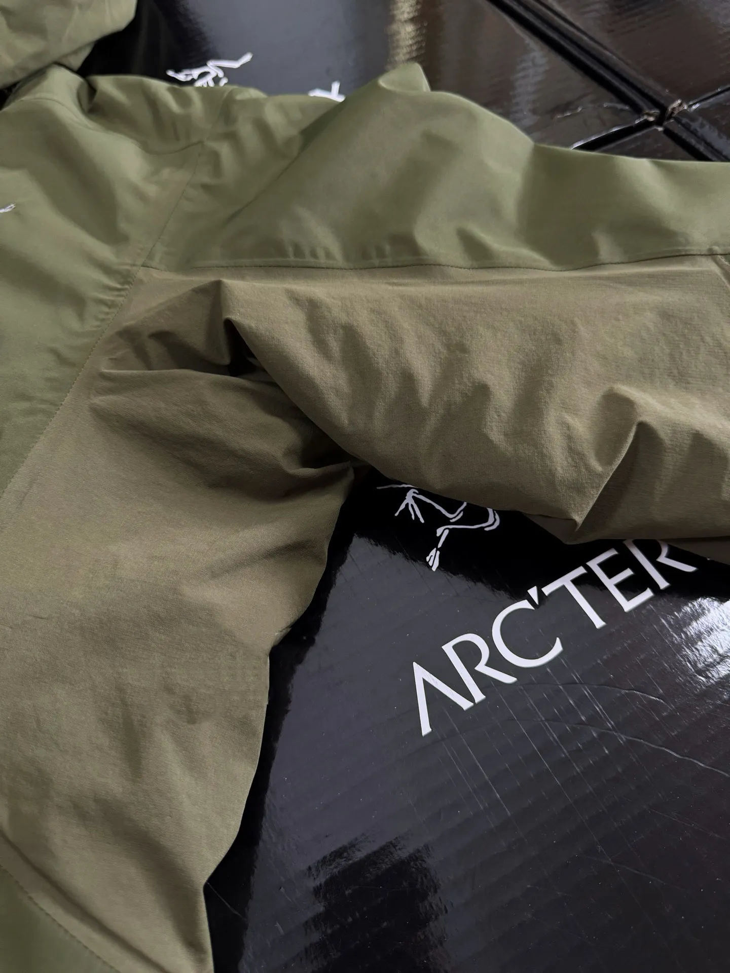 Solano Down Hoody GORE-TEX Puffer Jacket D52019591 — view 6