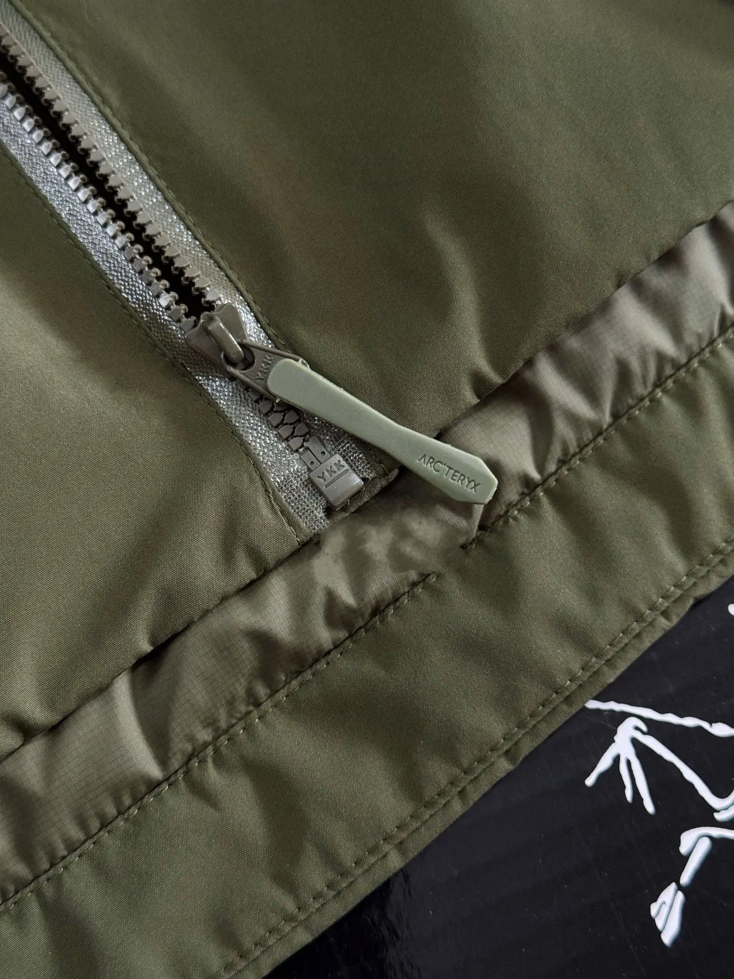 Solano Down Hoody GORE-TEX Puffer Jacket D52019591 — view 7