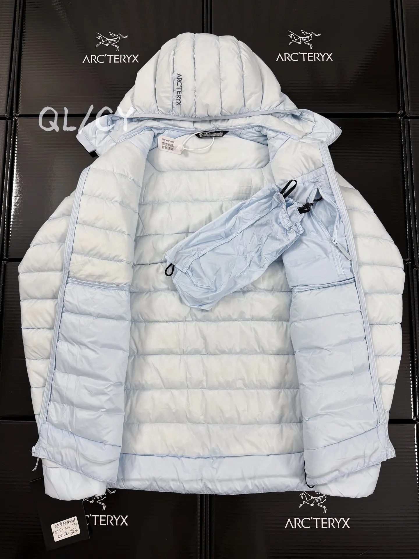 Cerium Hooded Down Puffer Jacket D52019656 — view 4