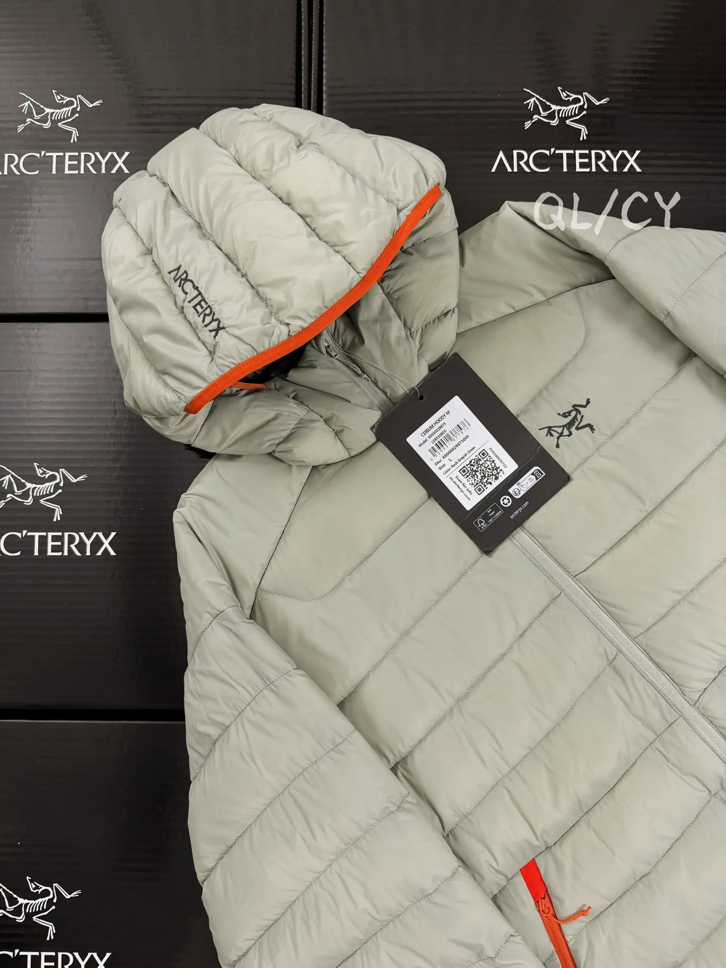 Cerium Hooded Down Puffer Jacket D52019658 — view 2