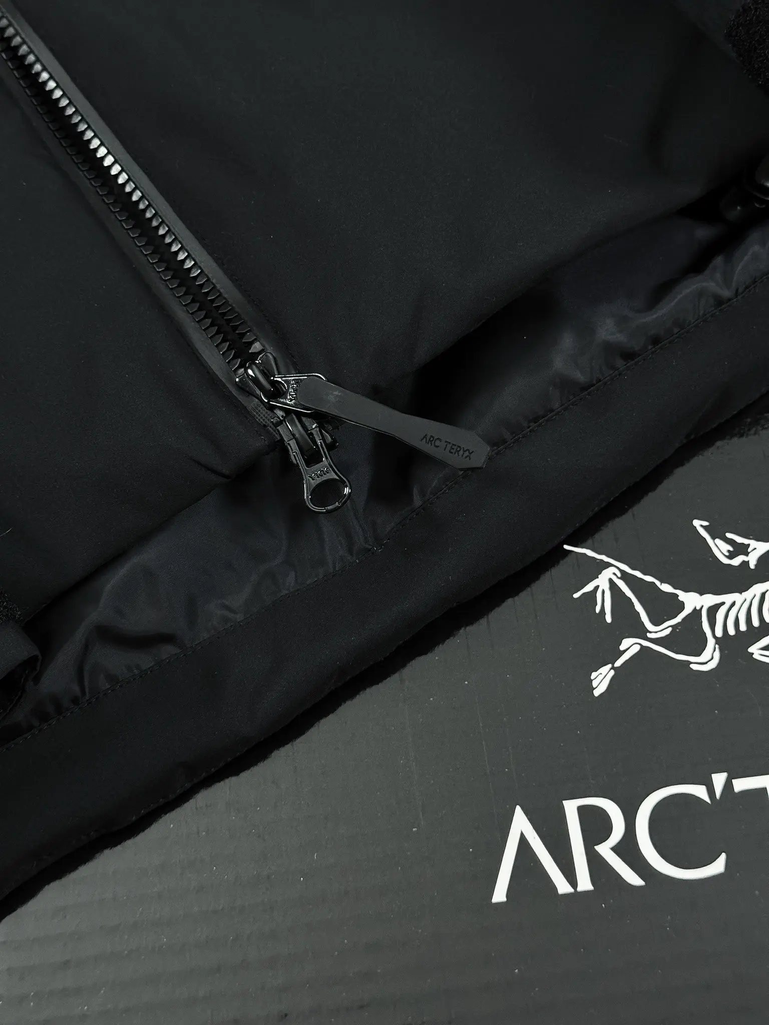 Beta Down Insulated GORE-TEX Jacket D52019277 — view 7
