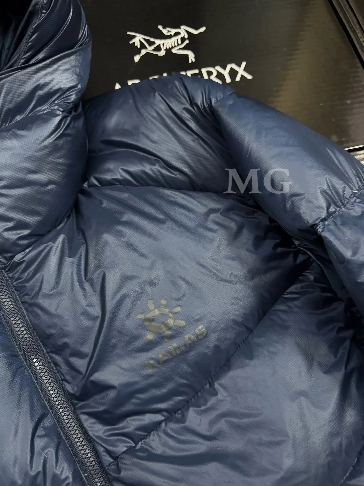 KAILAS 5000GT 1000-Fill Hooded Down Jacket D56019409 — view 2