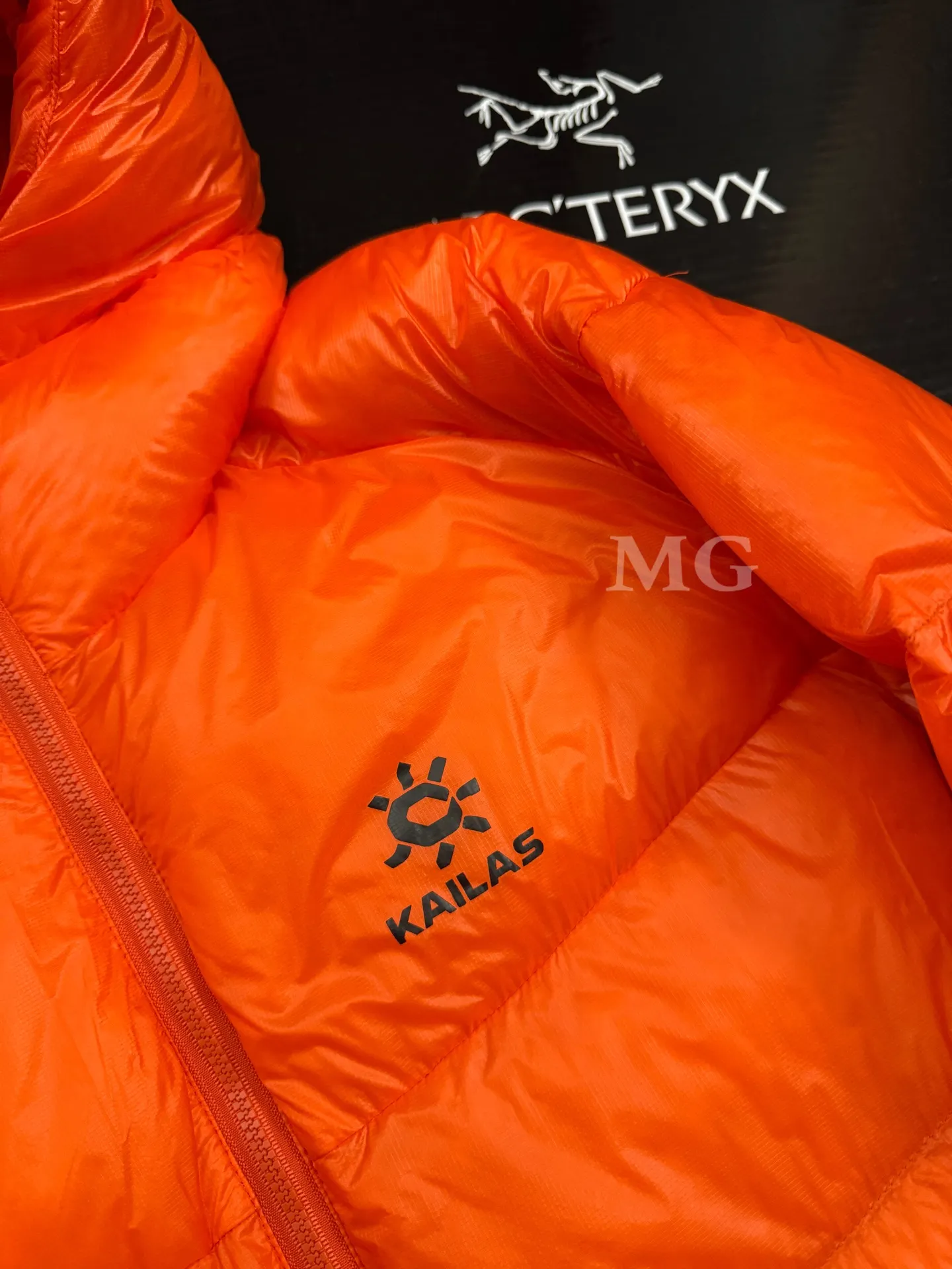 Kailas 5000GT Hooded Down Puffer Jacket D56019412 — view 2