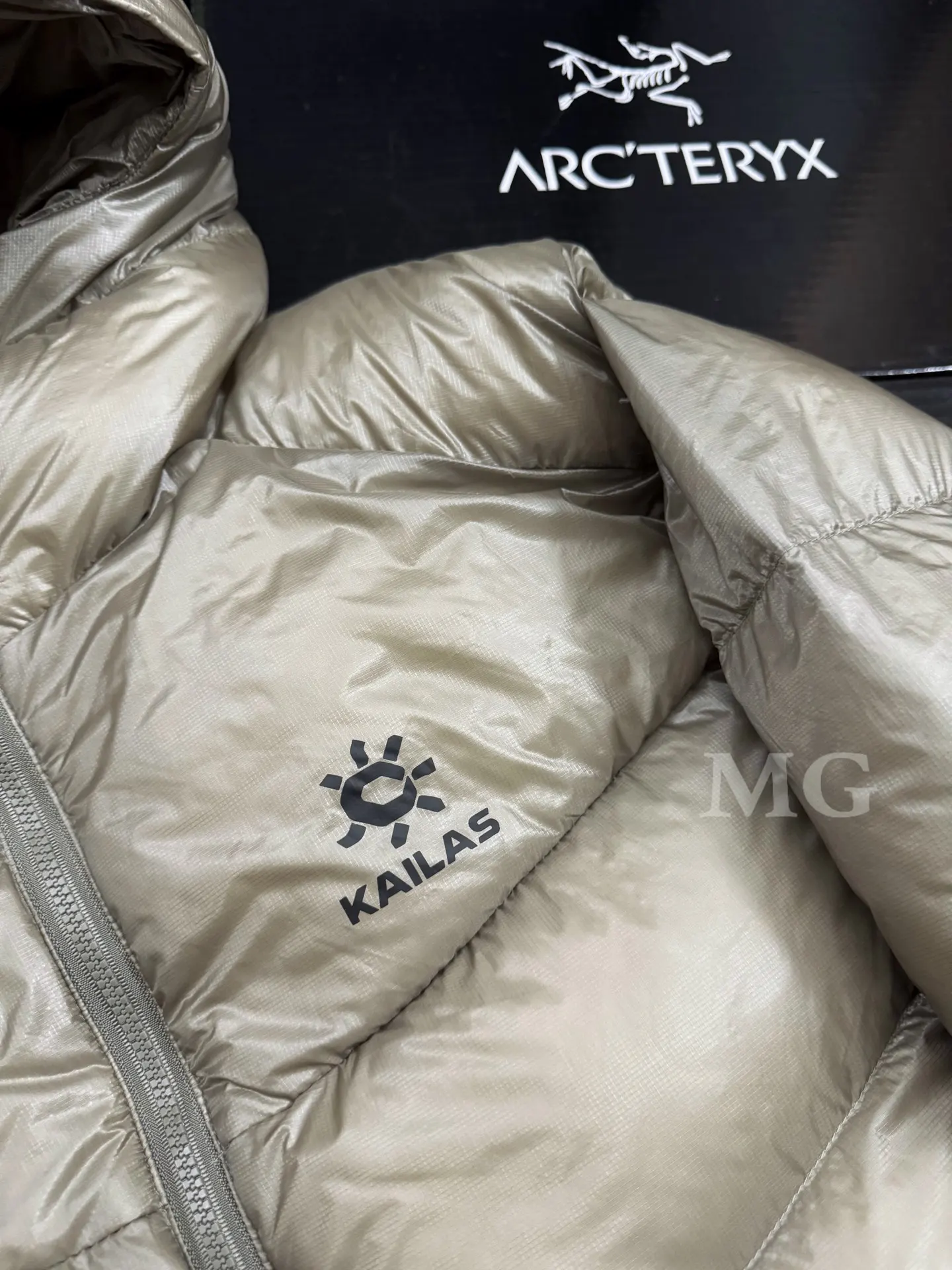Kailas 5000GT Hooded Down Puffer Jacket D56019407 — view 2