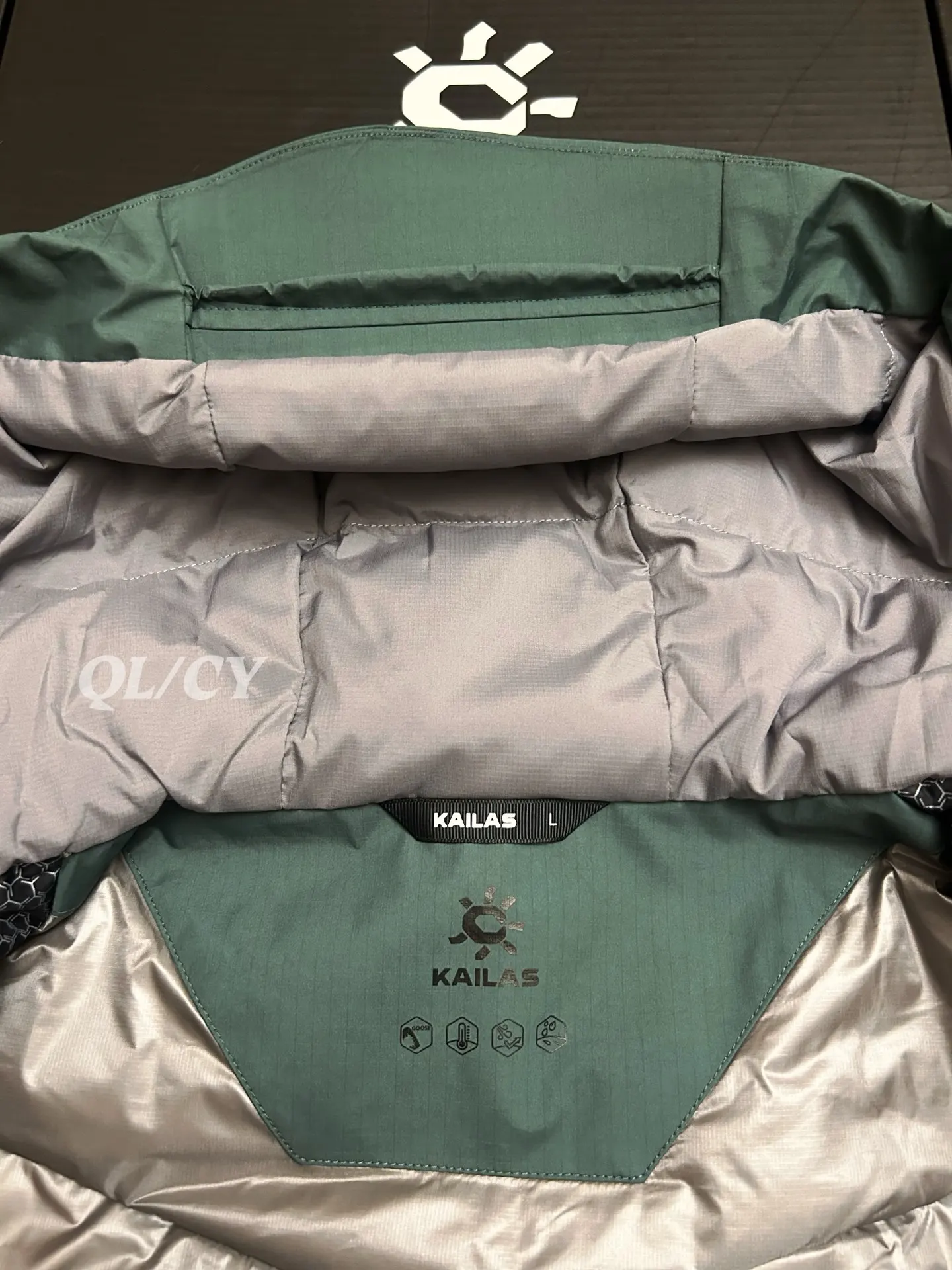 Aspen Hardshell Down-Filled Hooded Jacket D56019428 — view 8
