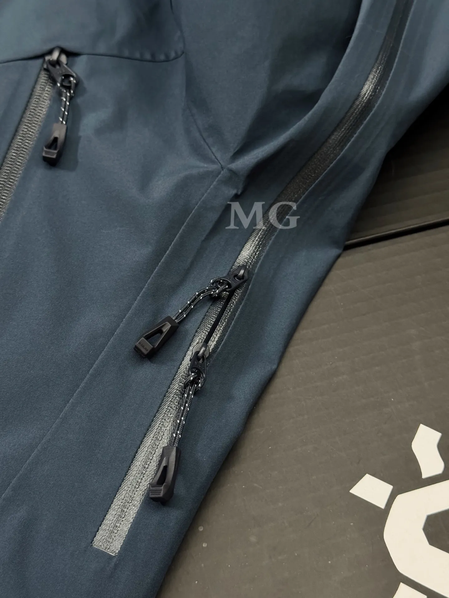 Mont-X 3-in-1 GORE-TEX Down Jacket D58019614 — view 7