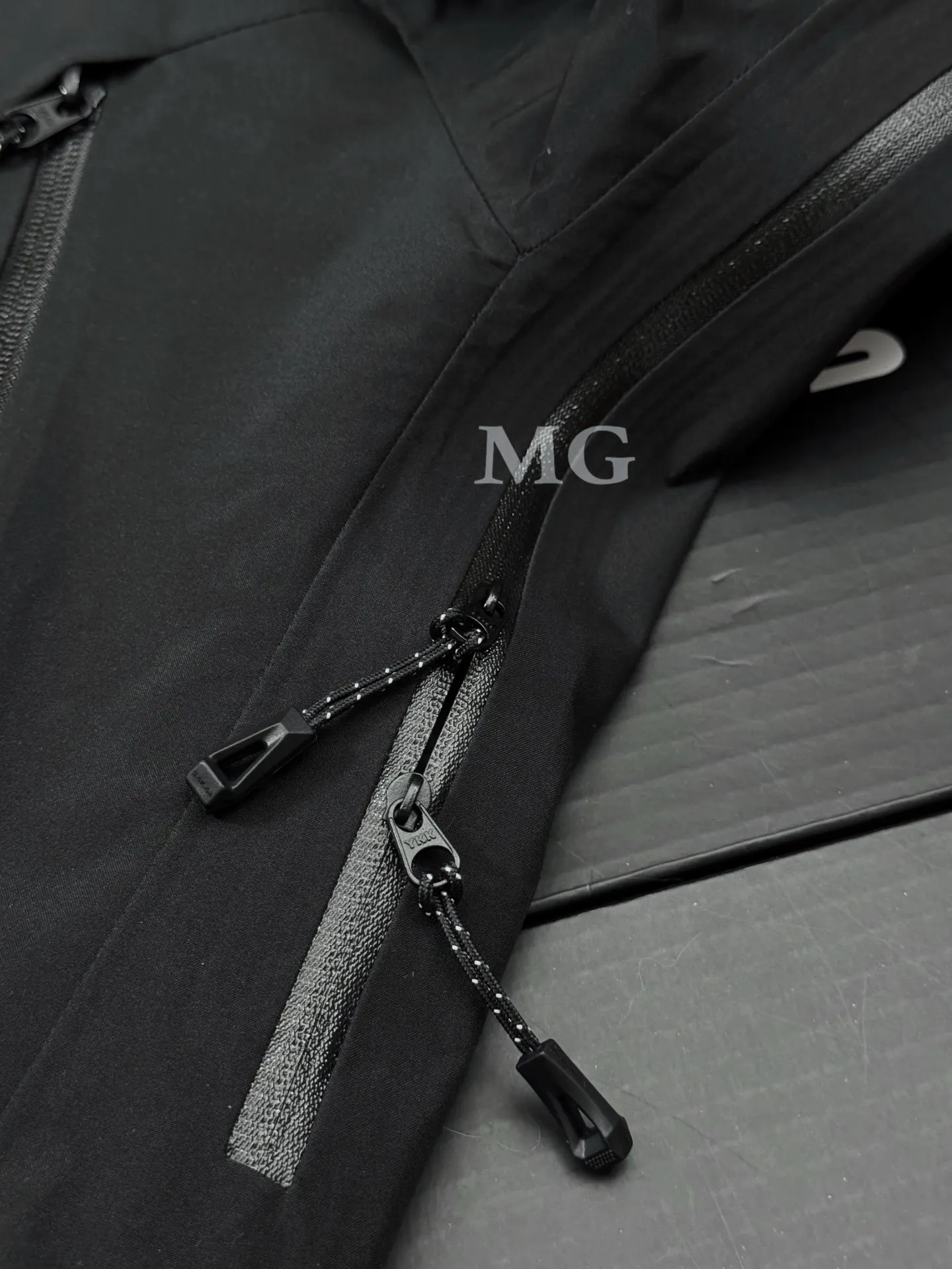 Mont-X 3-in-1 GORE-TEX Down Jacket D58019611 — view 5