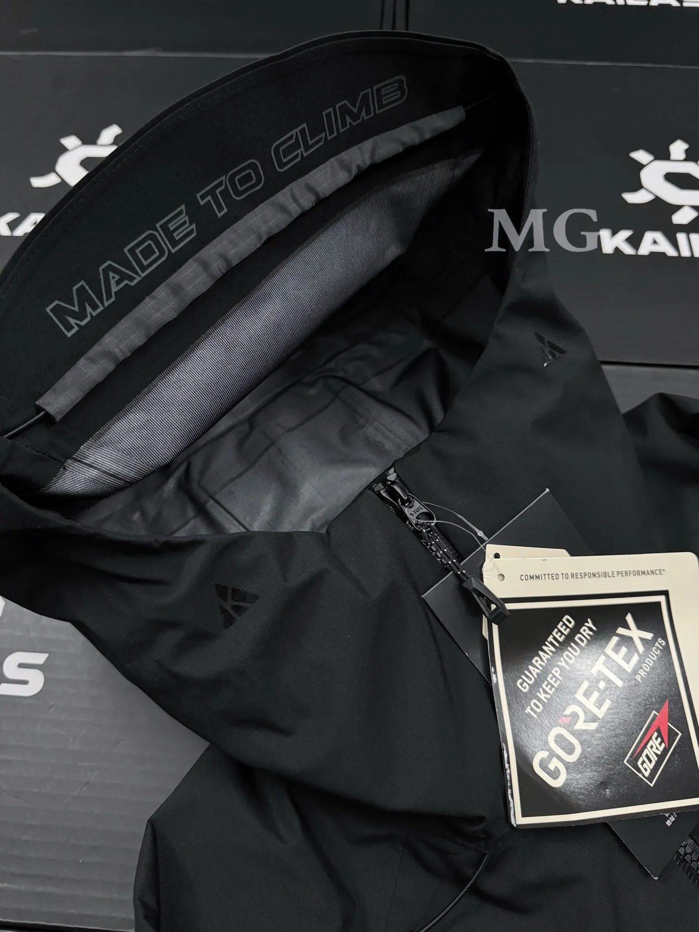 Mont-X 3-in-1 GORE-TEX Down Jacket D58019611 — view 7
