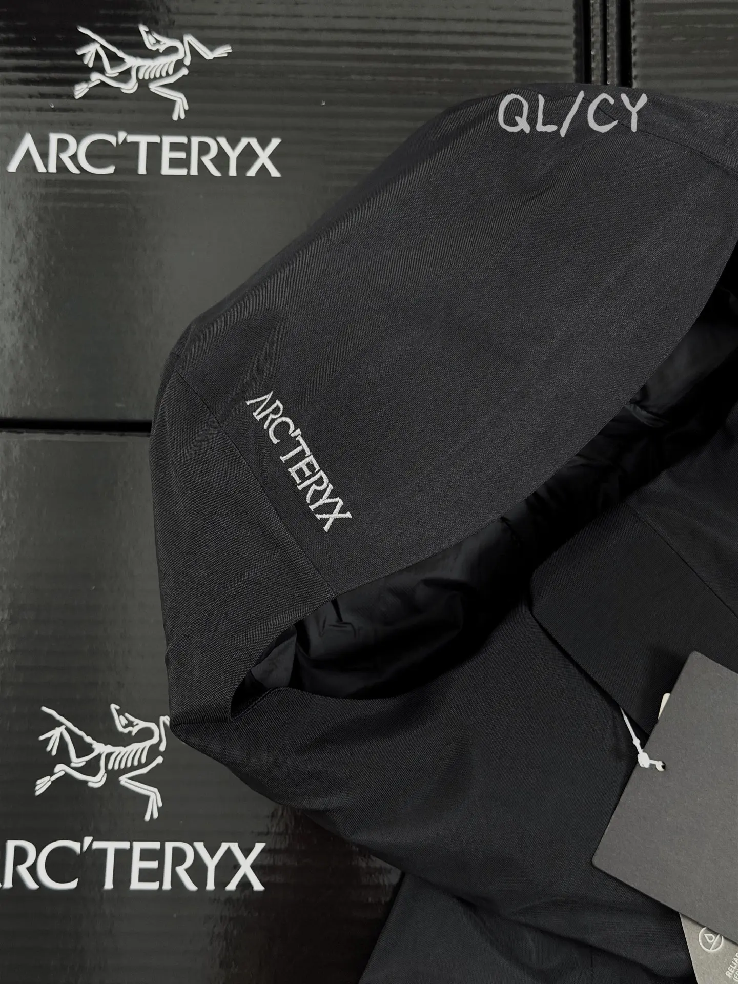 Therme GORE-TEX Down-Filled Hooded Jacket D58019672 — view 4
