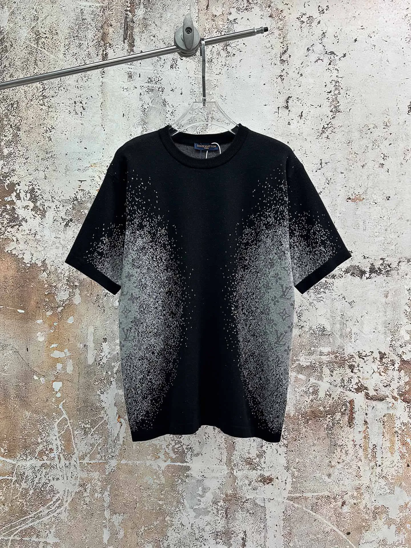 Monogram Gradient Knit T-Shirt D19013917