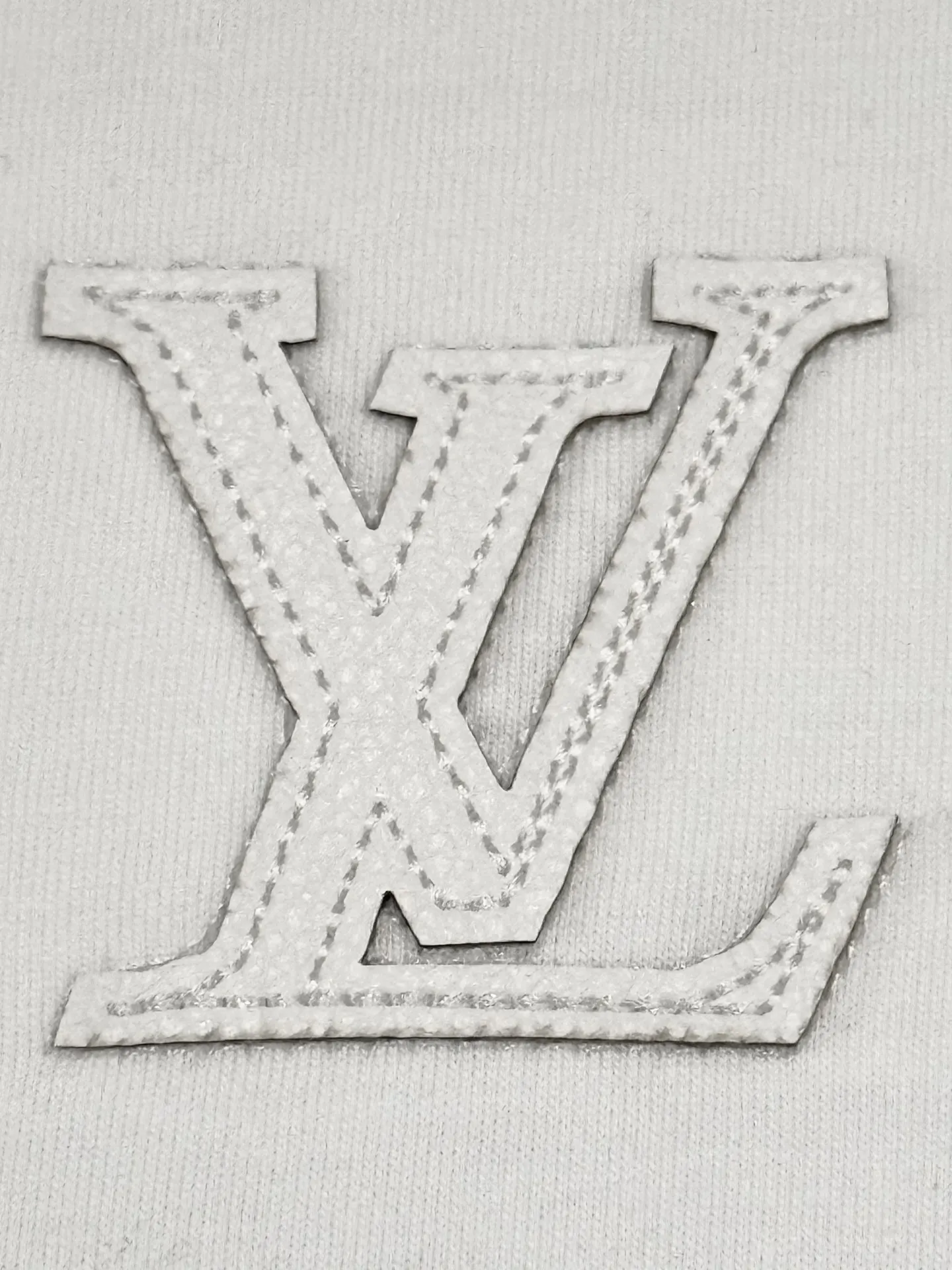 Leather Patch Embroidered Cotton T-Shirt D13513396 — view 4