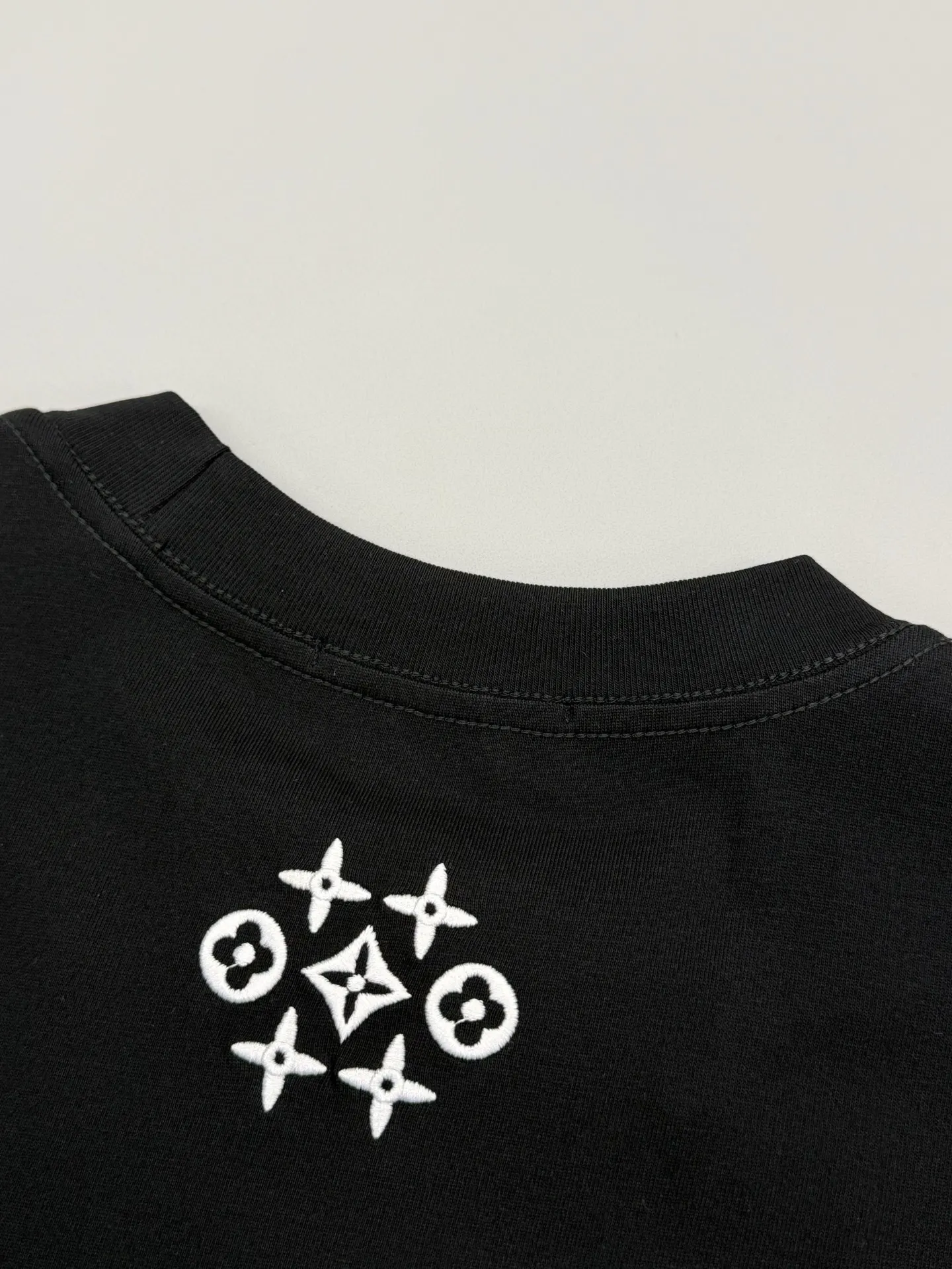 Embroidered Monogram Pocket T-Shirt D13513373 — view 6