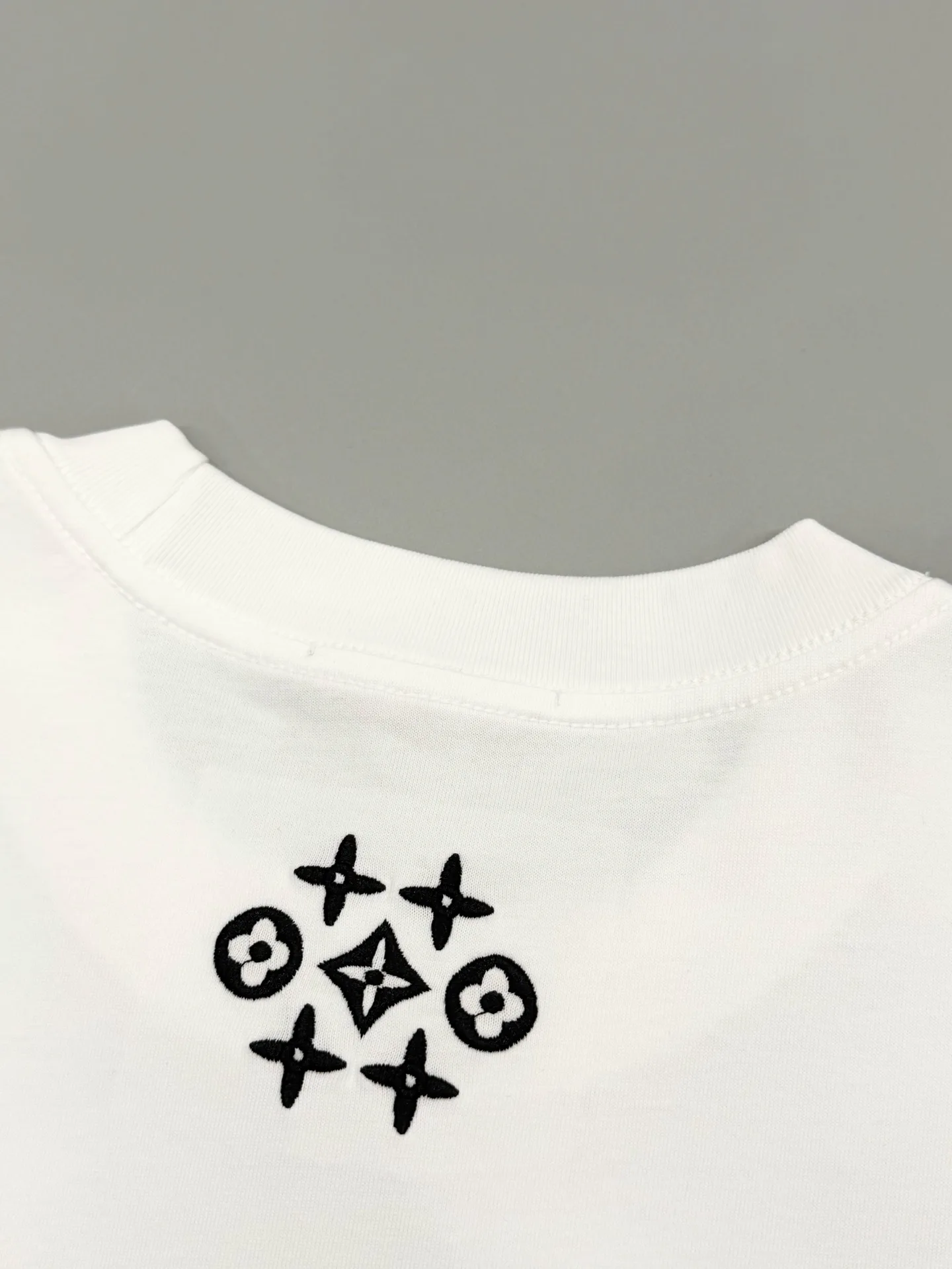 Embroidered Logo Cotton T-Shirt D13513372 — view 6