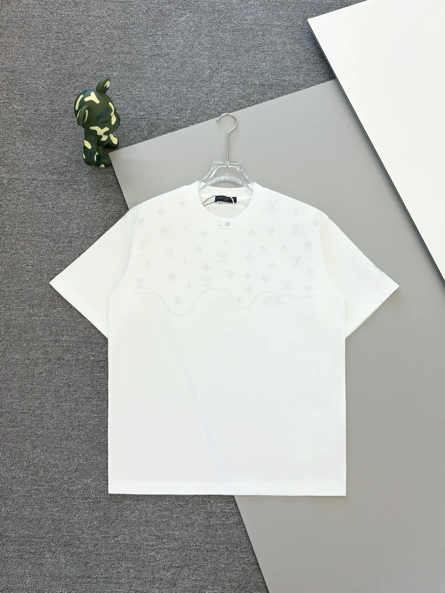 Monogram Embroidered Cotton T-Shirt D13513083