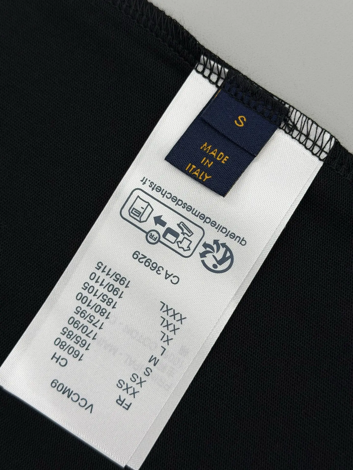 Hand-Painted Logo Crew-Neck T-Shirt D13513363 — view 8