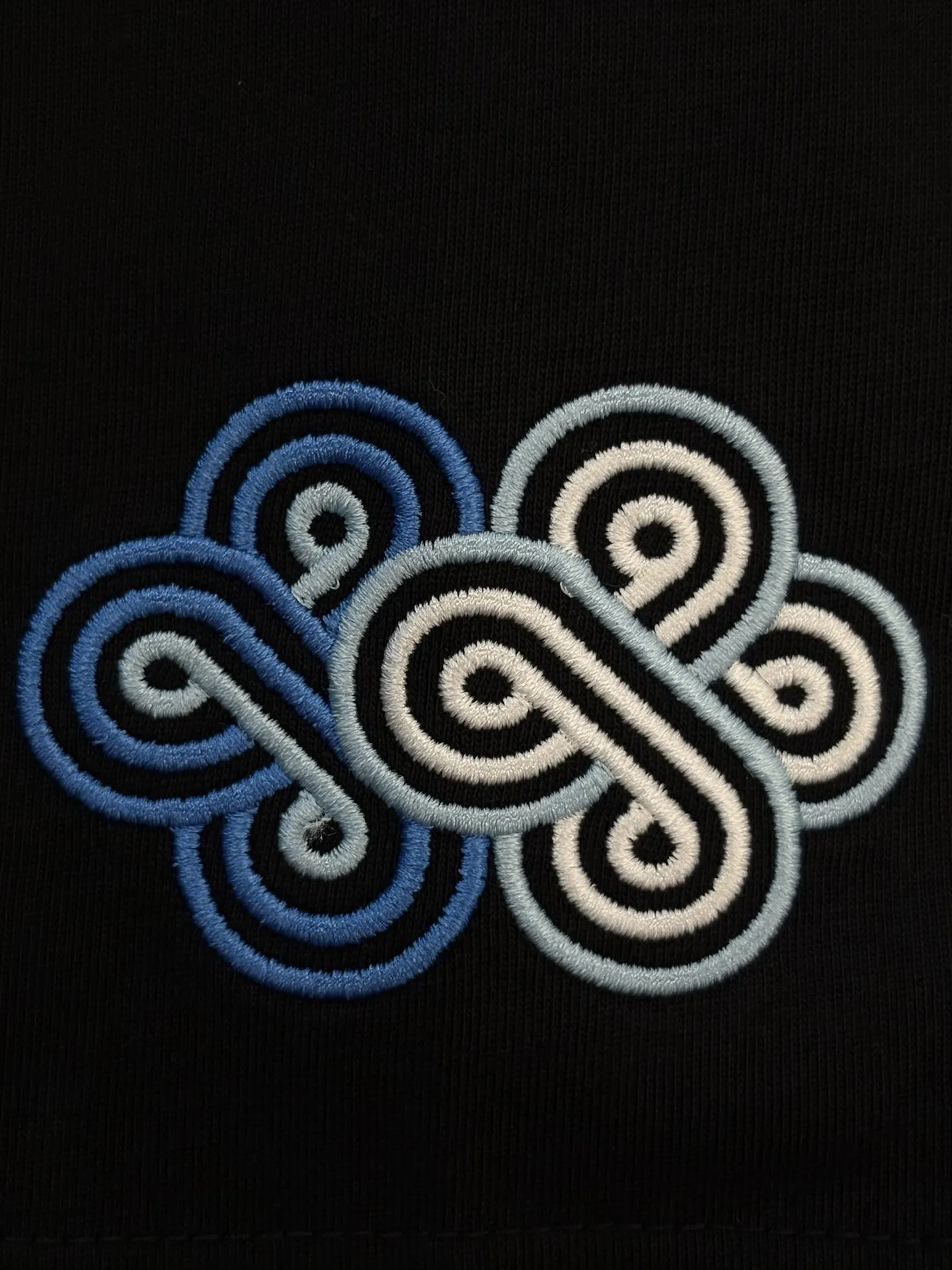 Embroidered Gradient Logo Cotton T-Shirt D13513086 — view 5
