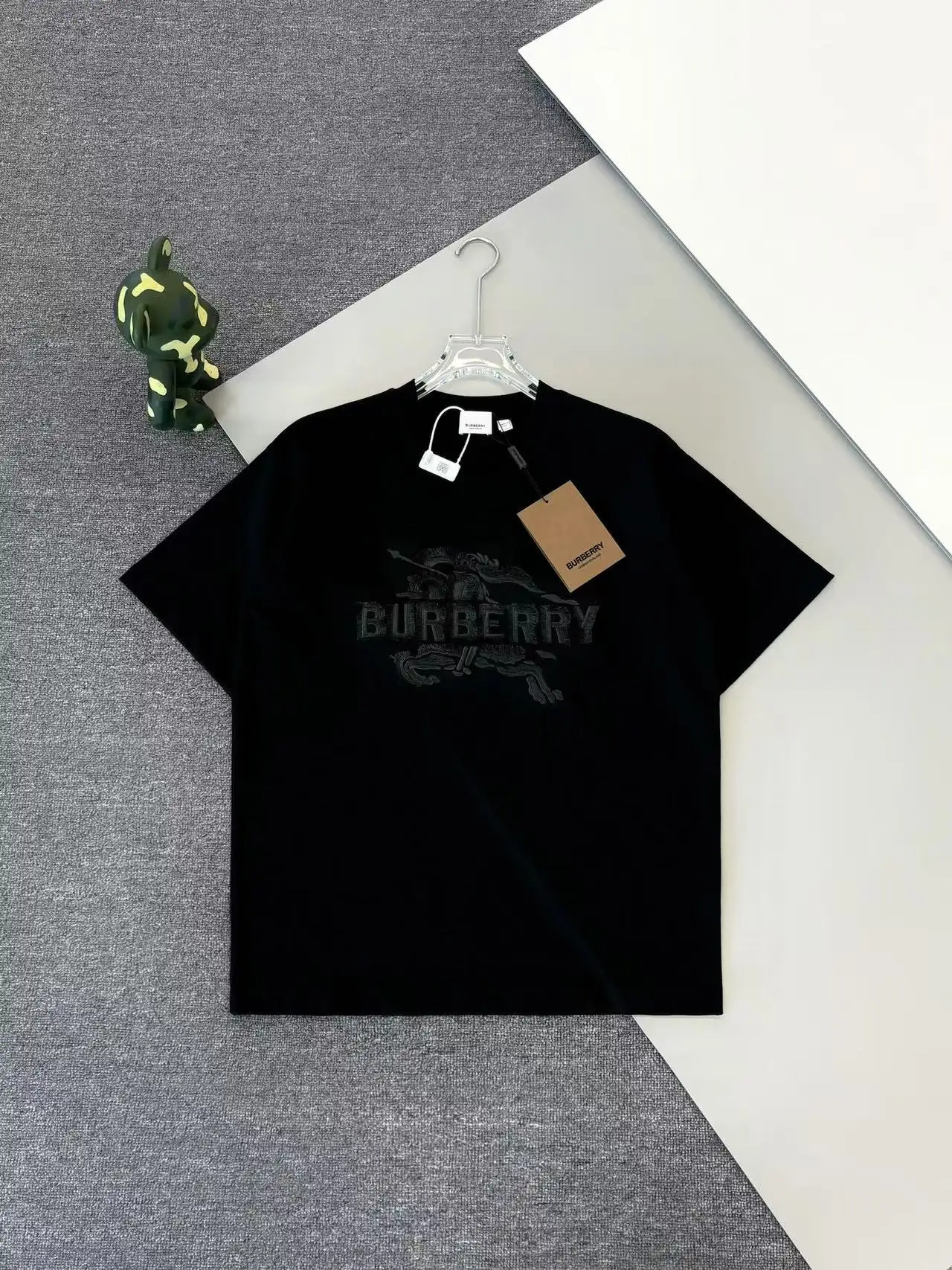 Embroidered Equestrian Knight Cotton T-Shirt D13513104