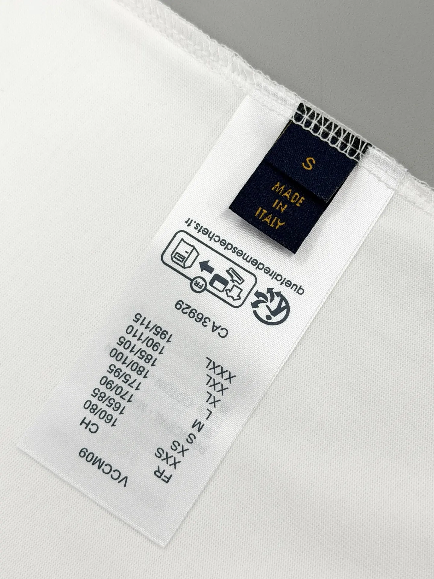 LV Lovers Fox Embroidered Cotton T-Shirt D13513368 — view 8