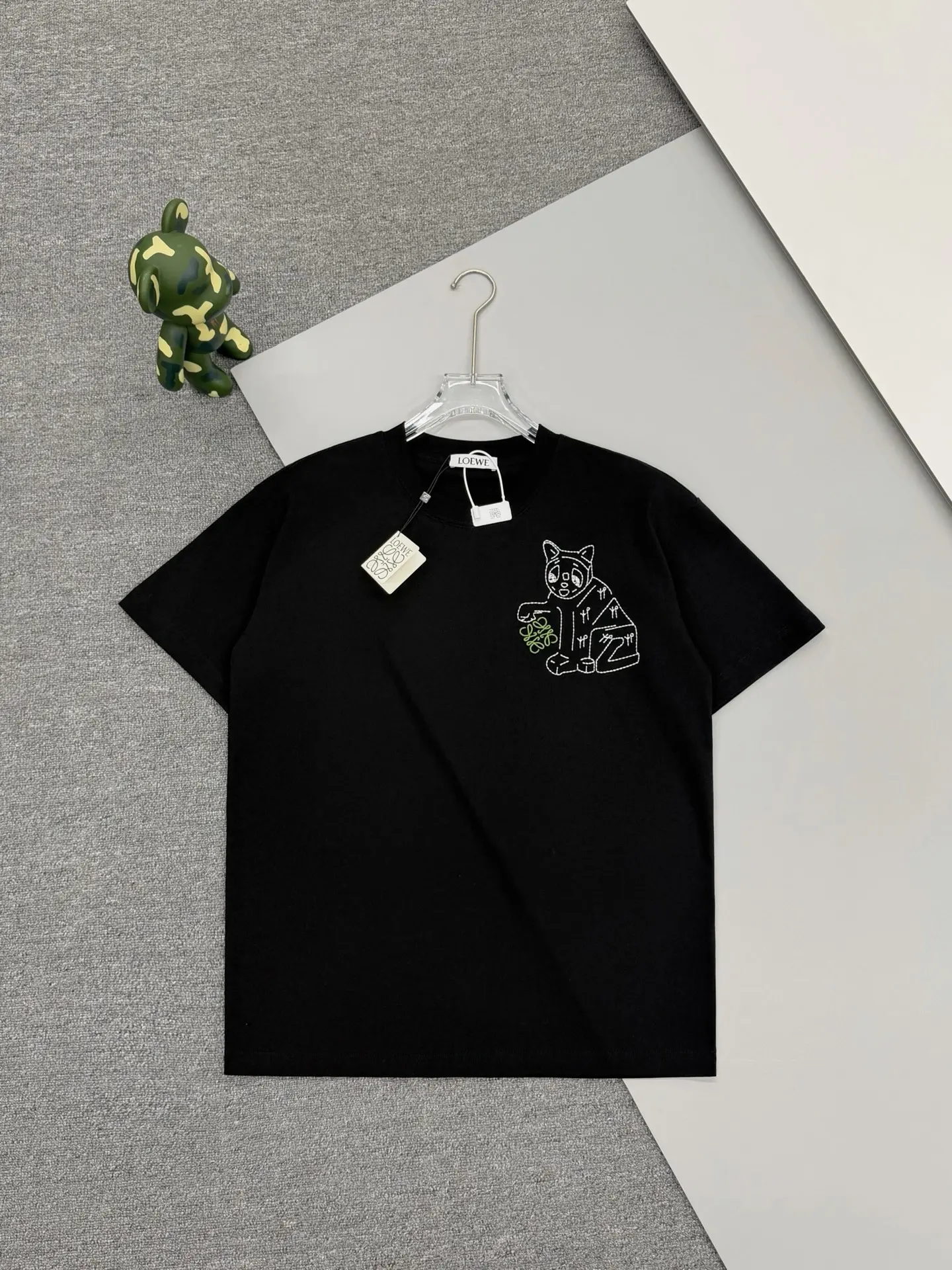 Louis Wain Cat Embroidered Cotton T-Shirt D13513108