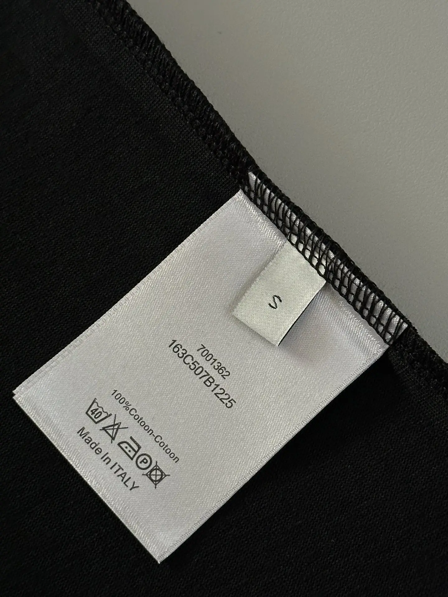 Embossed Logo Cotton T-Shirt D13513401 — view 8