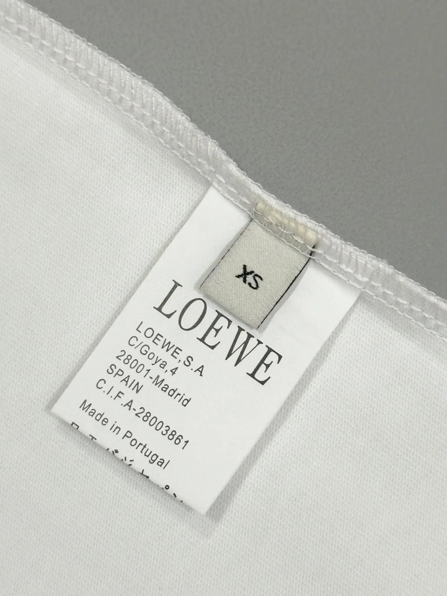 Anagram Logo Embroidered Cotton T-Shirt D13513260 — view 7