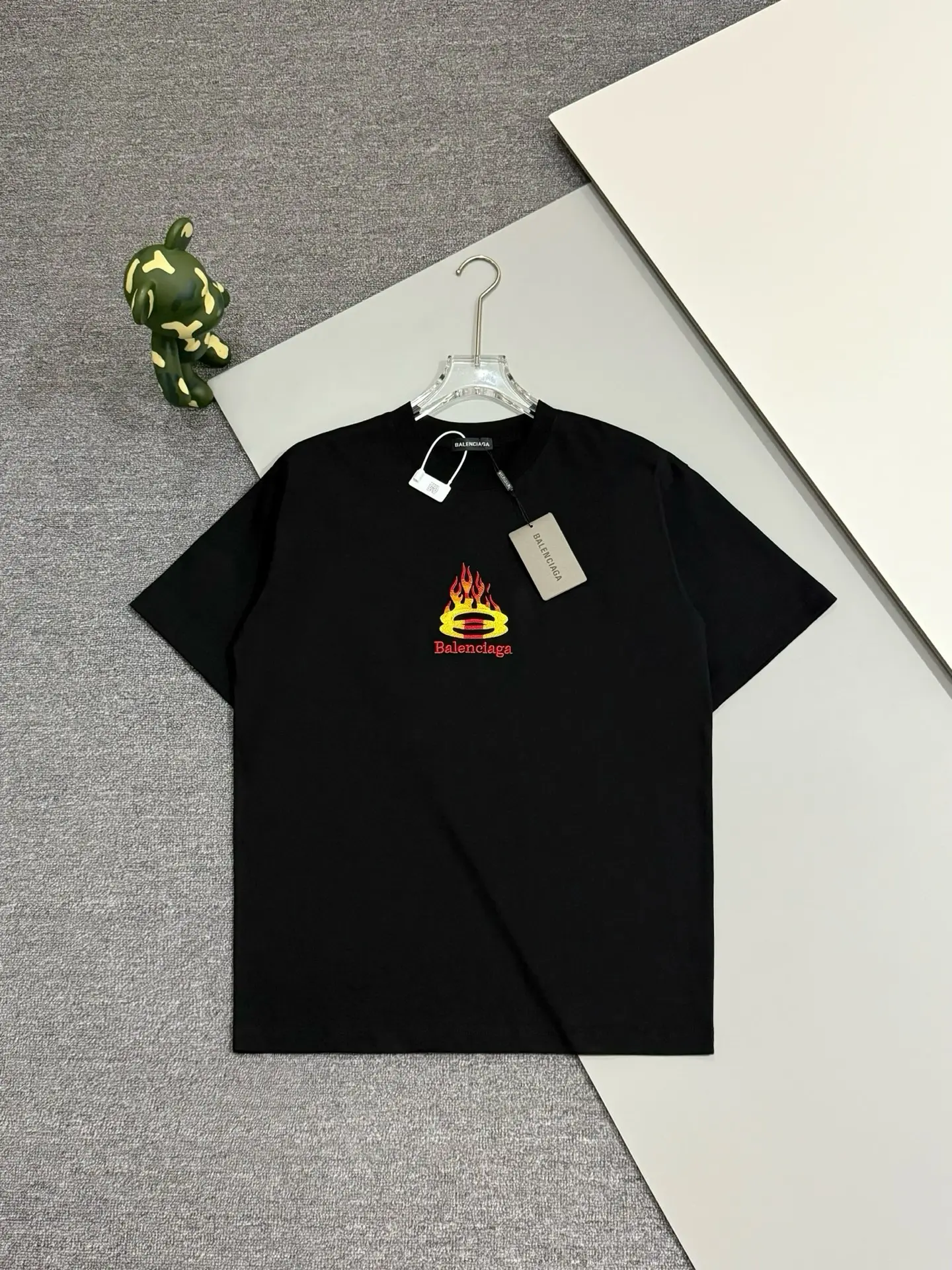Flame Logo Embroidered Cotton T-Shirt D13513337