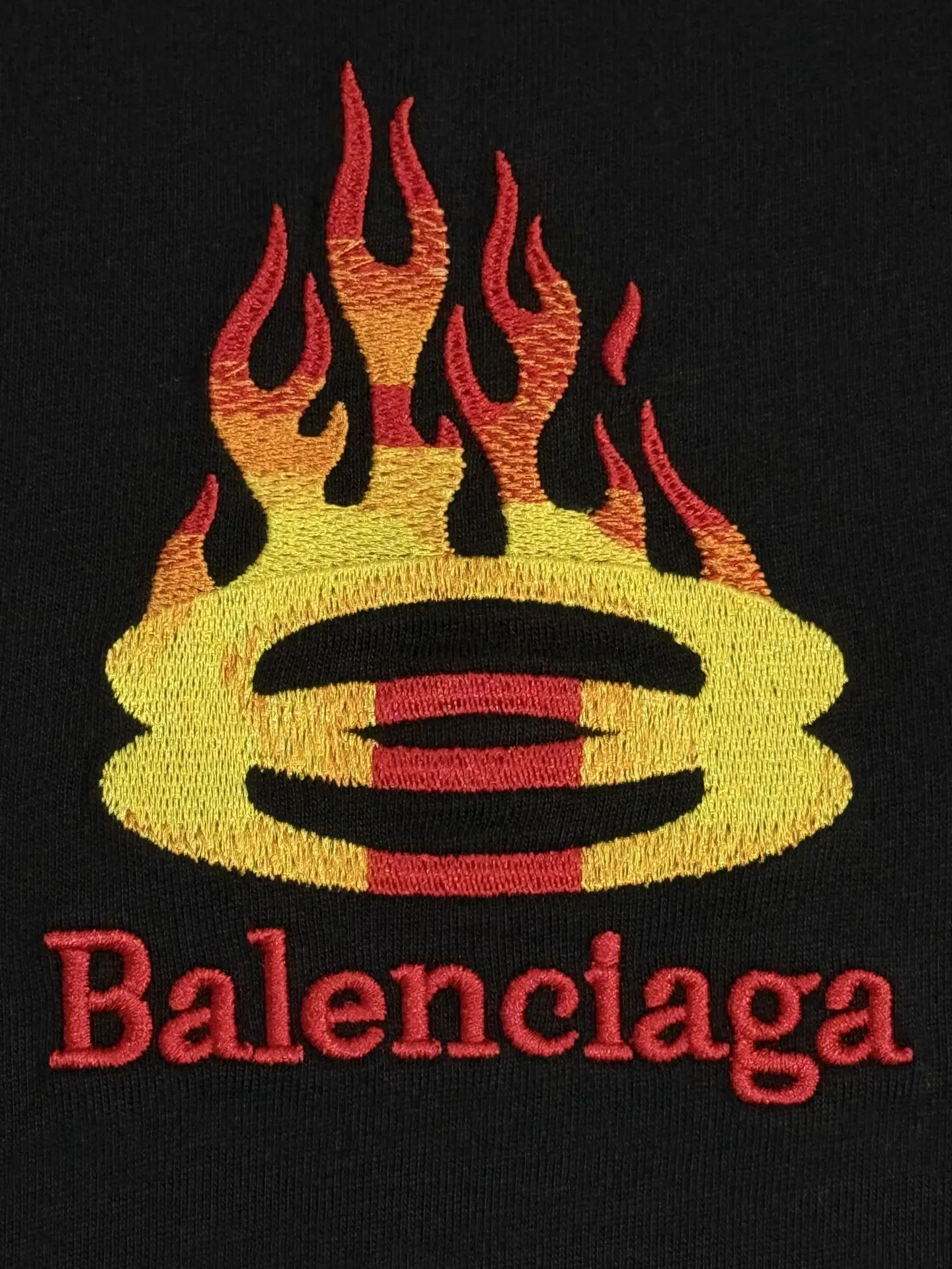 Flame Logo Embroidered Cotton T-Shirt D13513337 — view 4