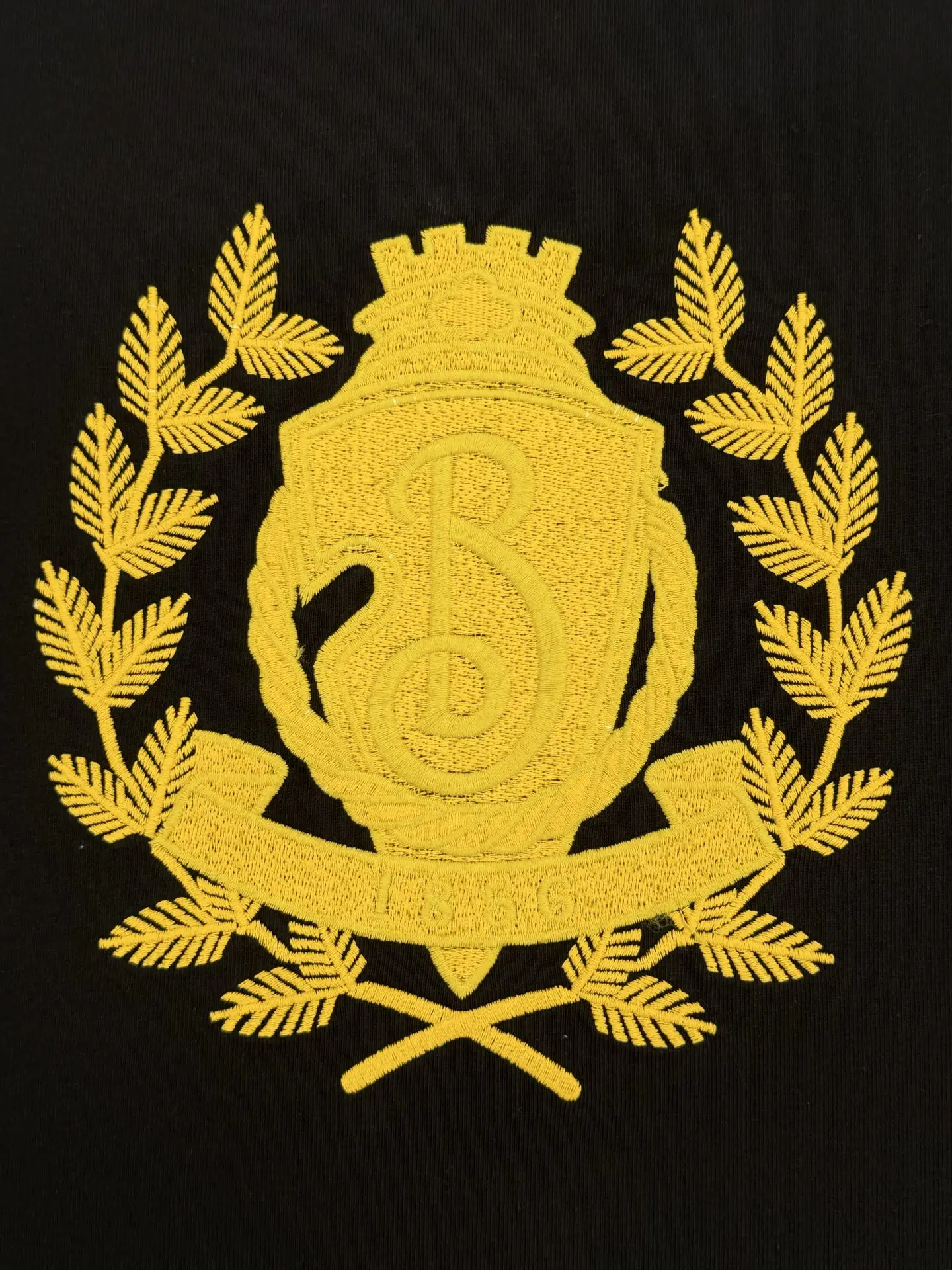 Embroidered Crest Cotton Jersey T-Shirt D14013072 — view 6