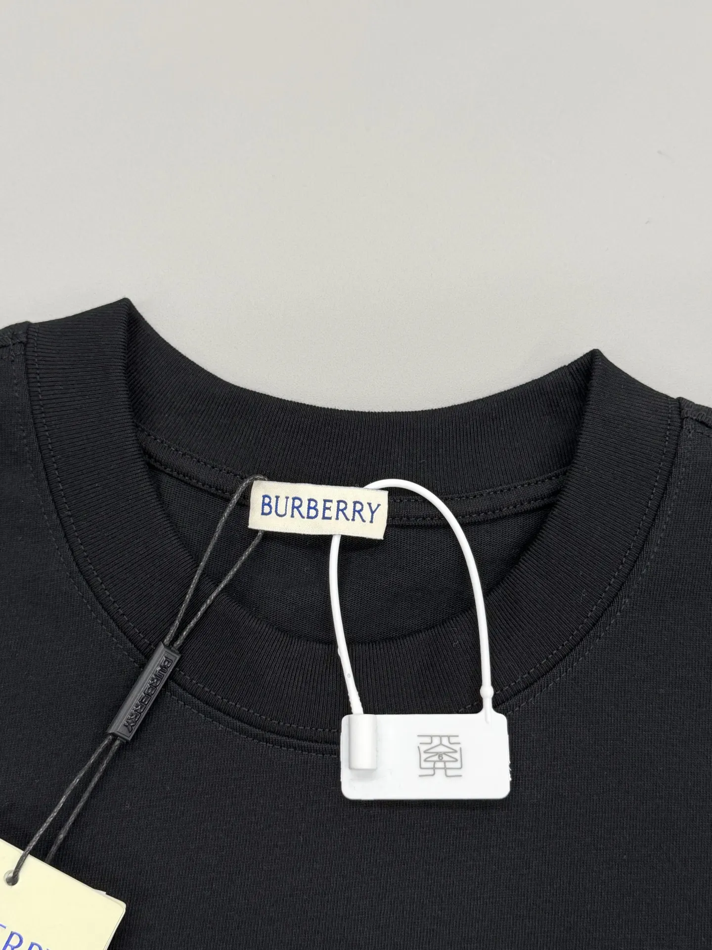 Logo Embroidery Check-Panel T-Shirt D14013070 — view 3