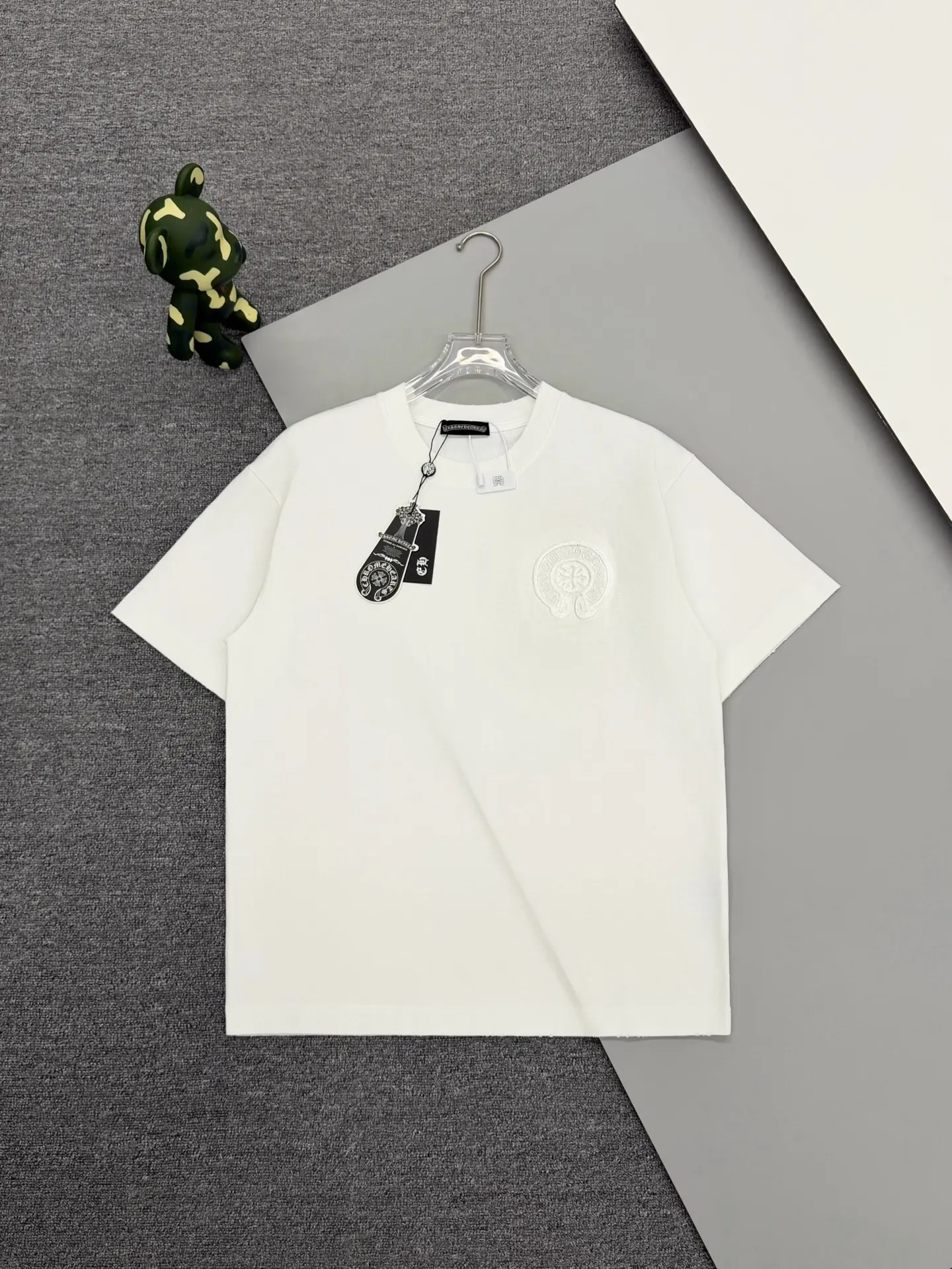 Horseshoe Embroidered Cotton T-Shirt D15013248