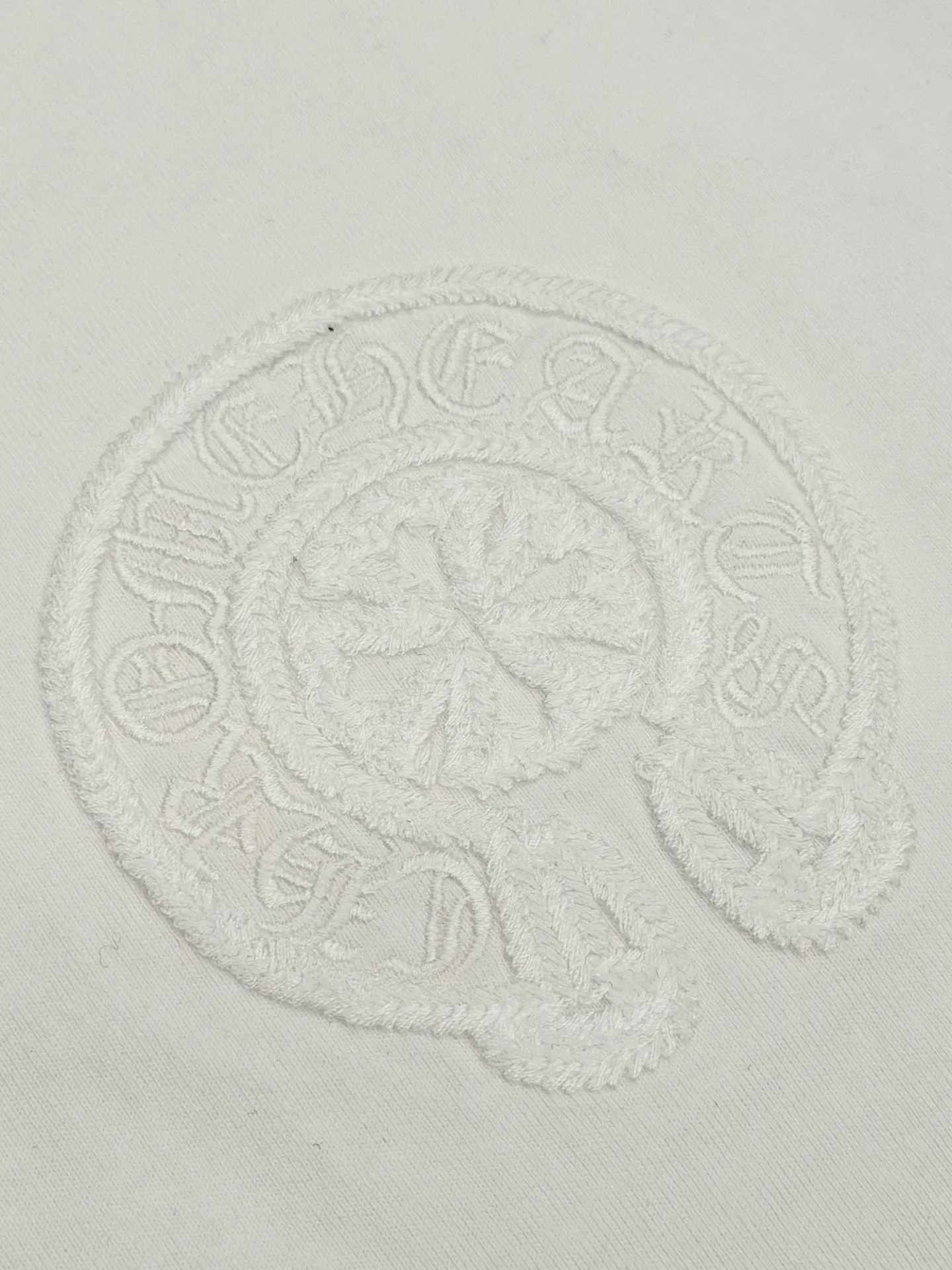 Horseshoe Embroidered Cotton T-Shirt D15013248 — view 4