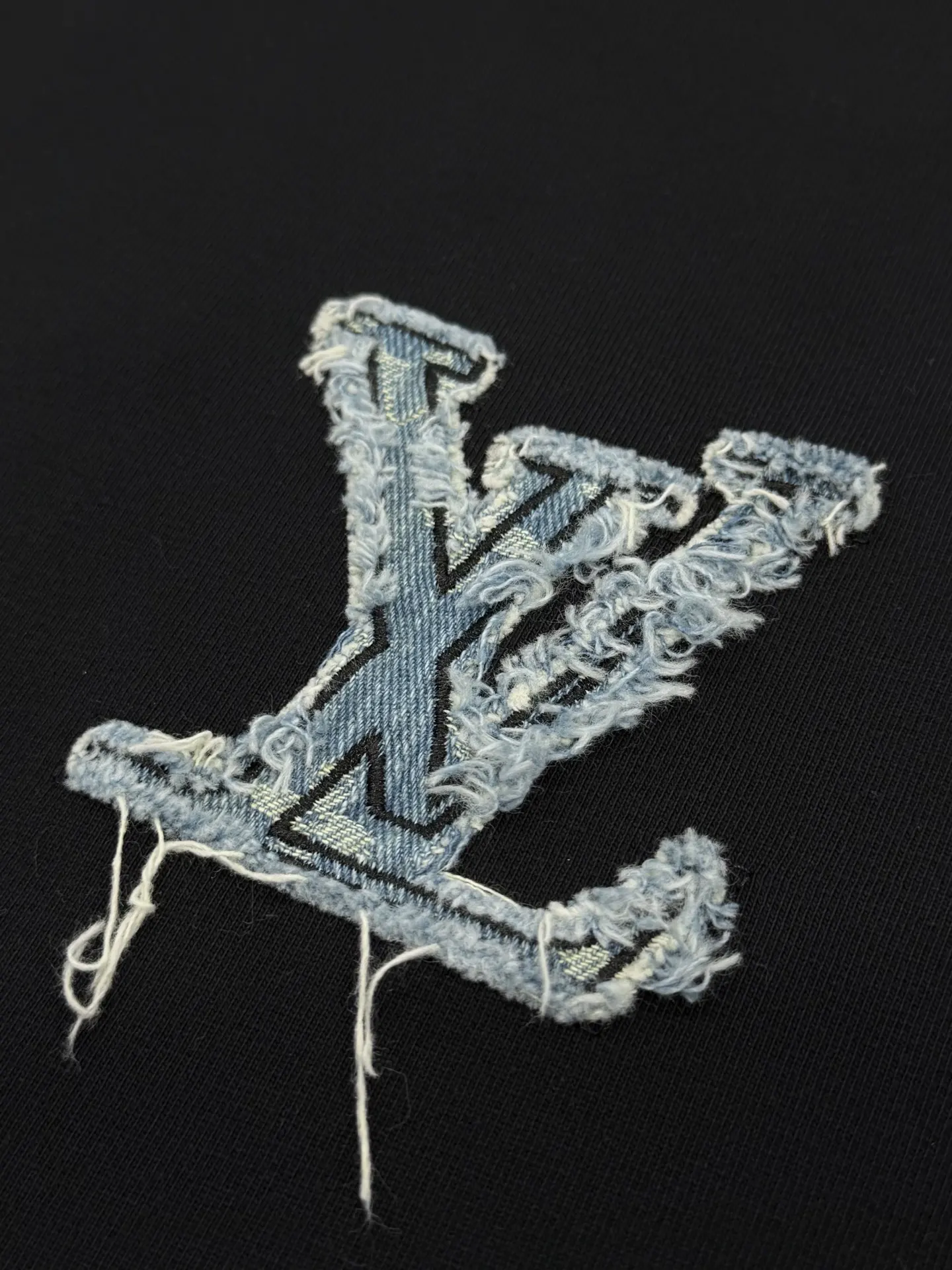 Embroidered Denim Patch Logo T-Shirt D15013247 — view 4